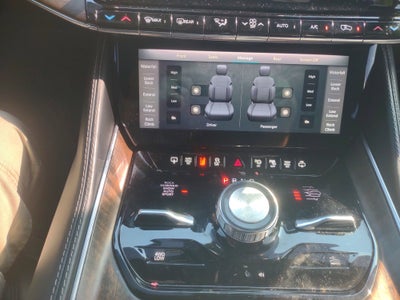 2022 Jeep Grand Wagoneer Series II