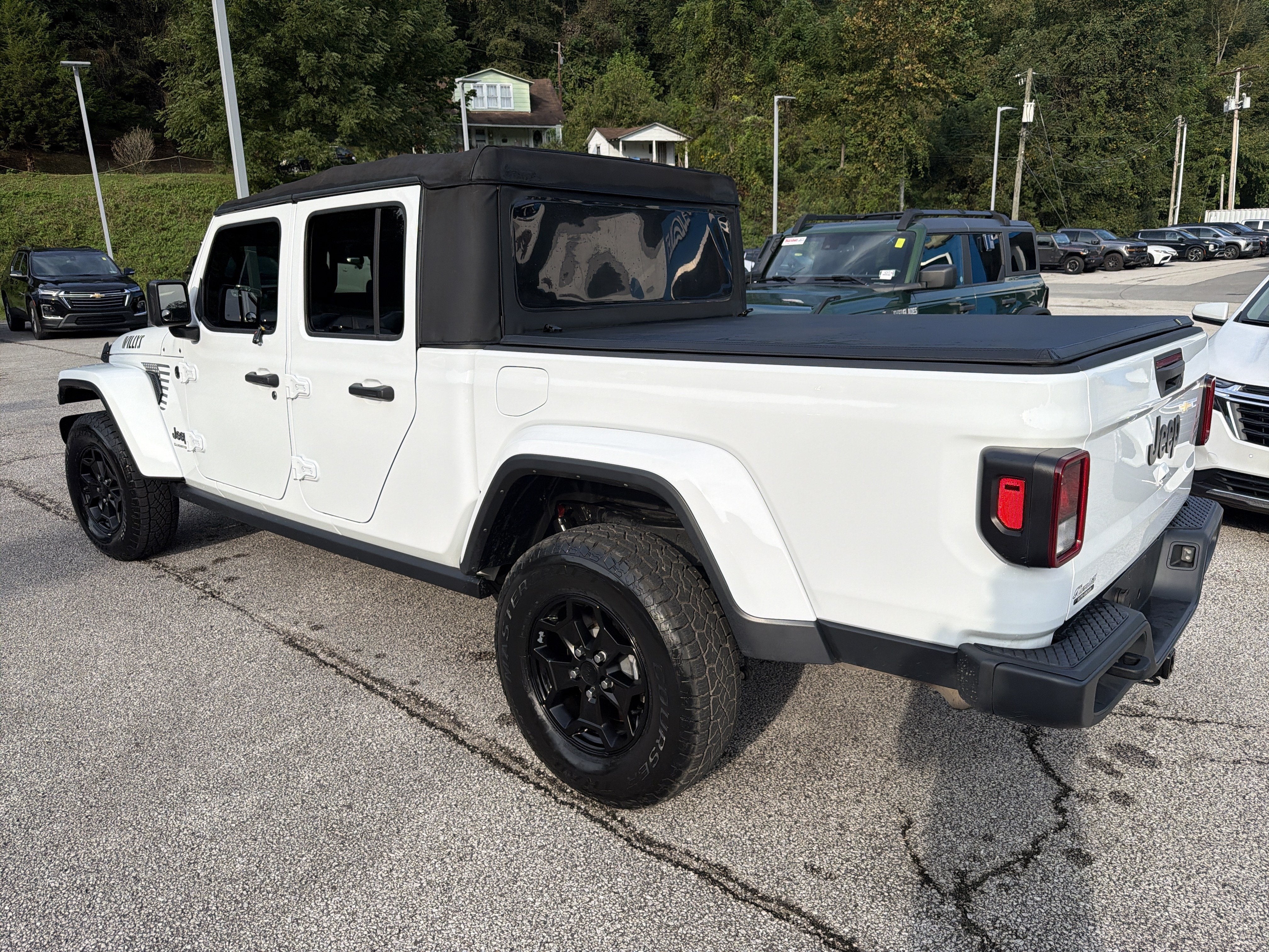 2023 Jeep Gladiator Willys