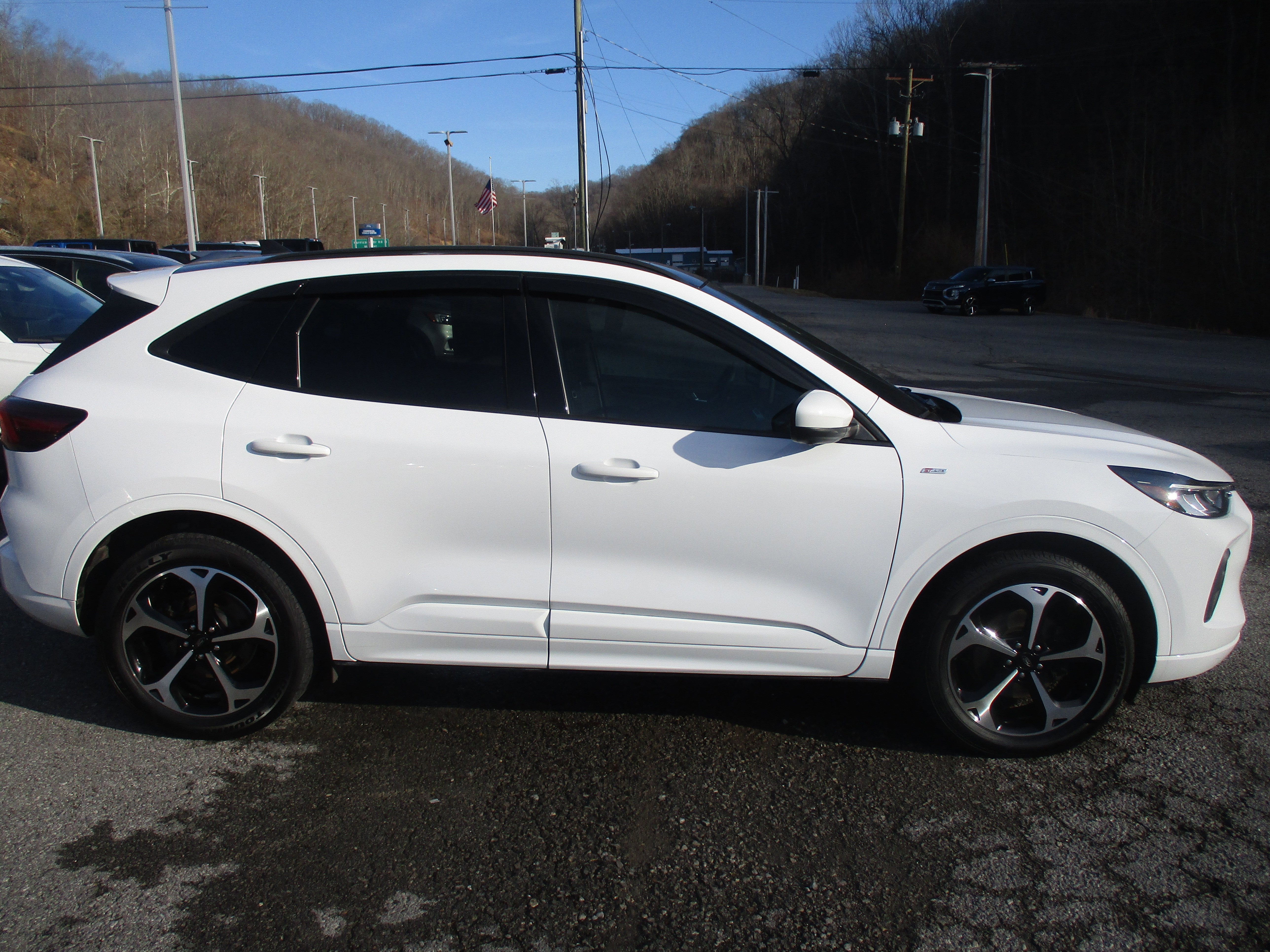 2023 Ford Escape ST-Line Select