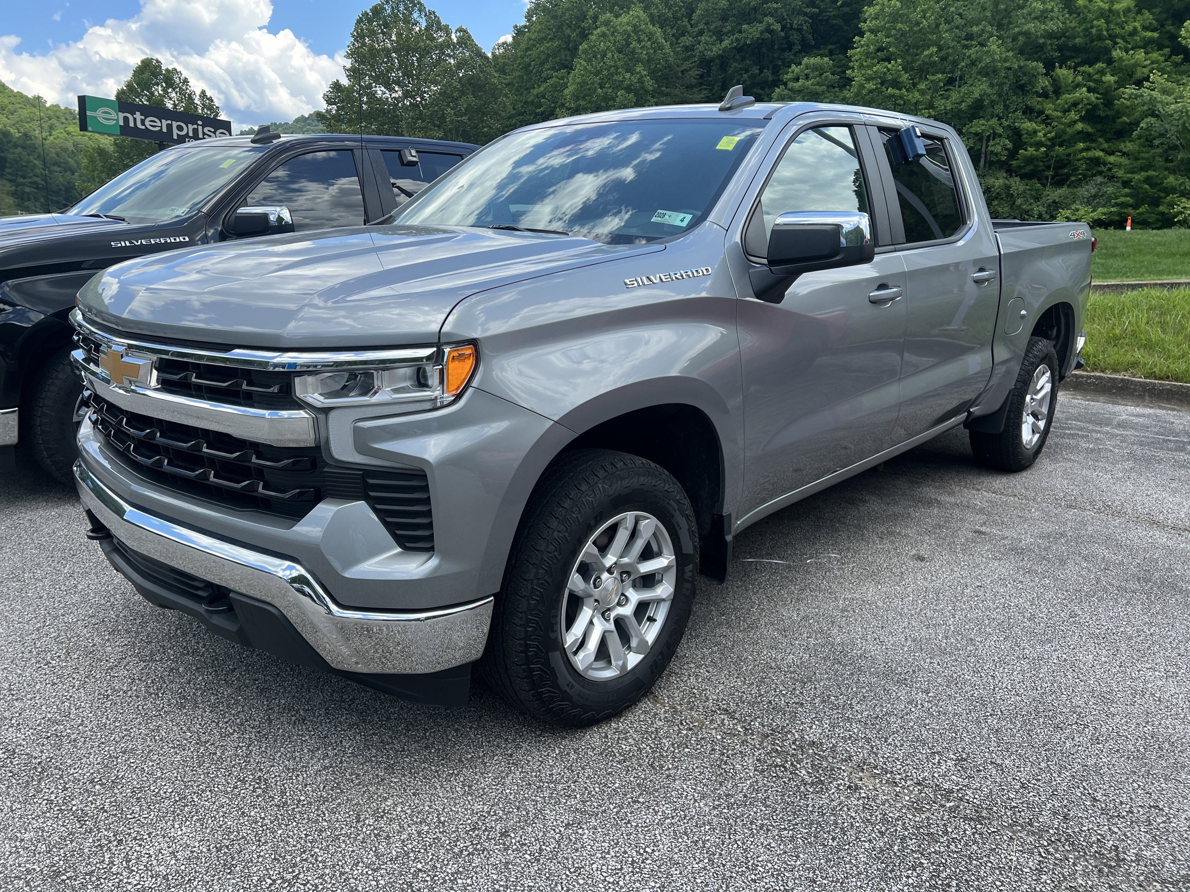 2024 Chevrolet Silverado 1500 LT