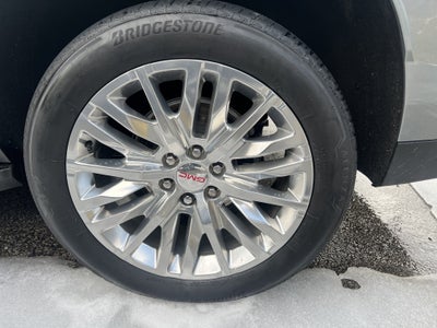 2025 GMC Yukon Elevation