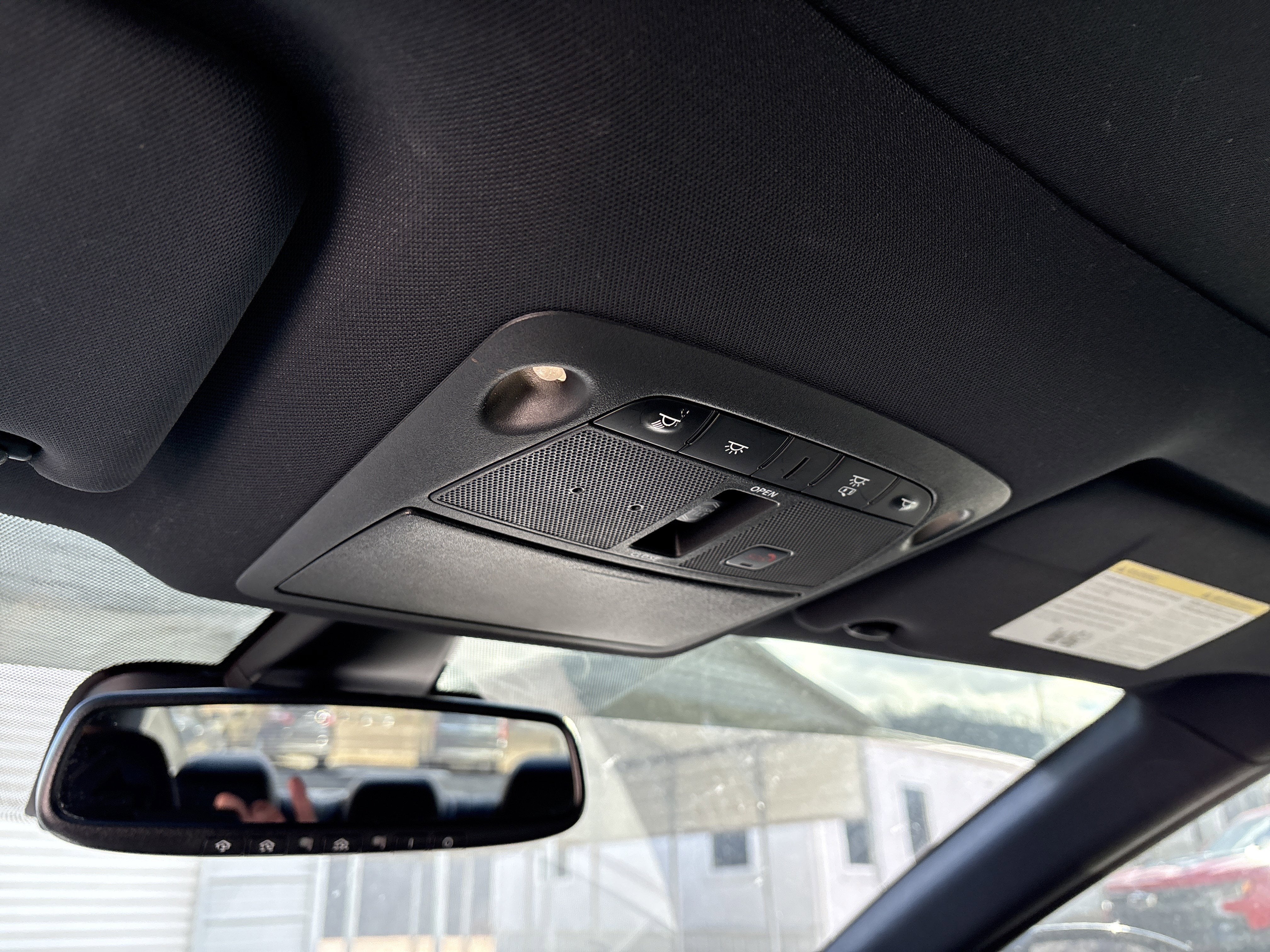 2022 Nissan Maxima SR