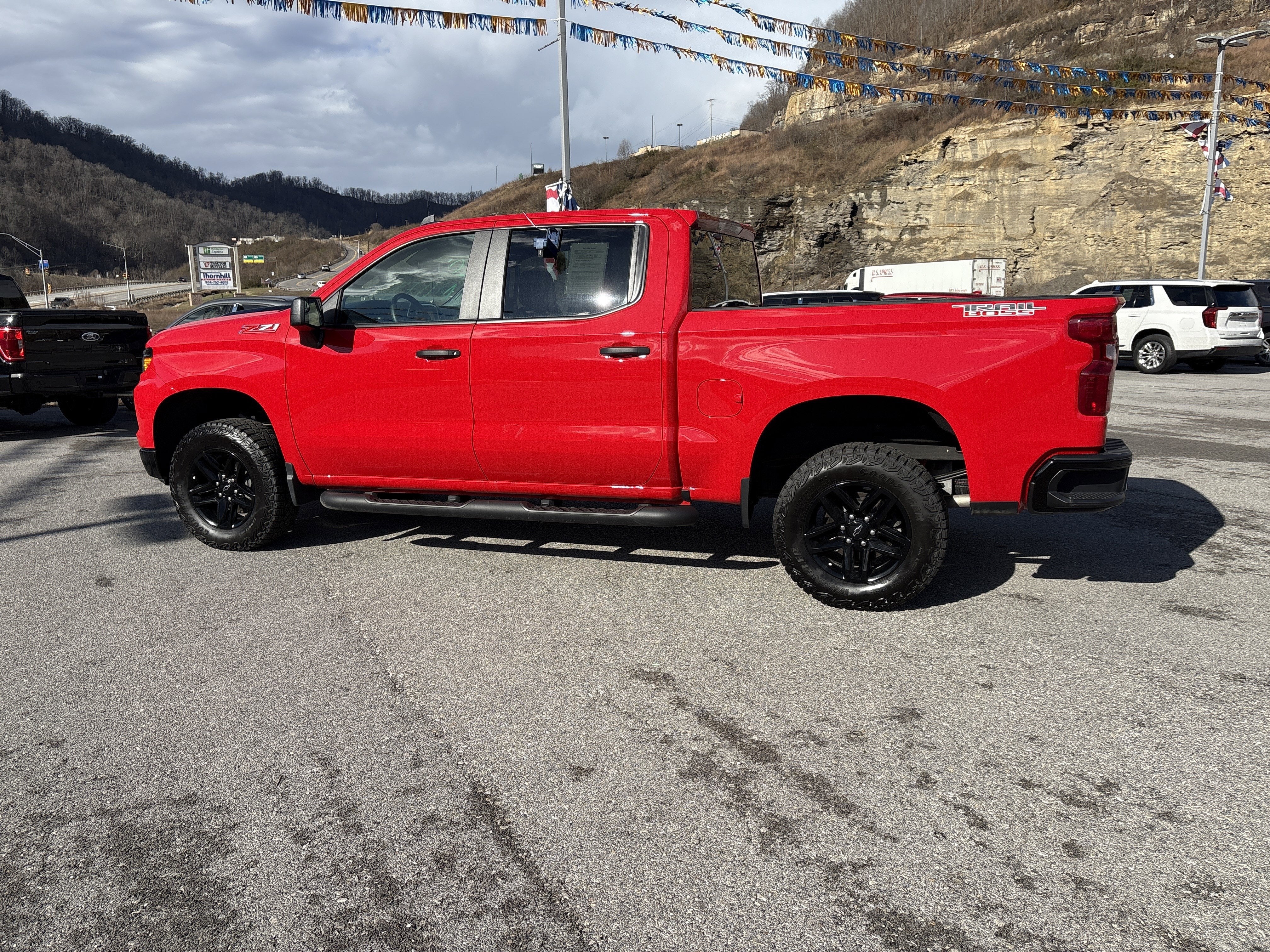 2025 Chevrolet Silverado 1500 Custom Trail Boss
