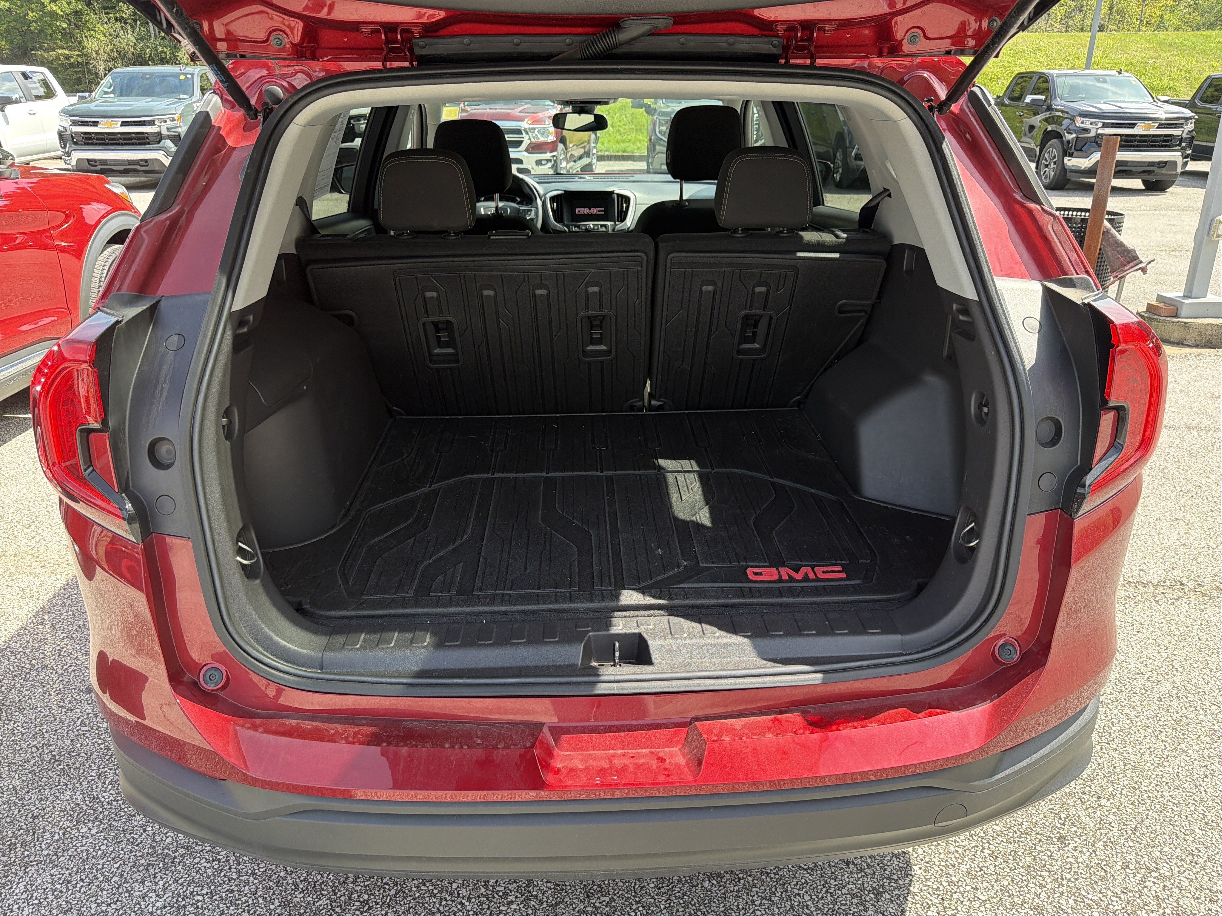 2024 GMC Terrain SLE