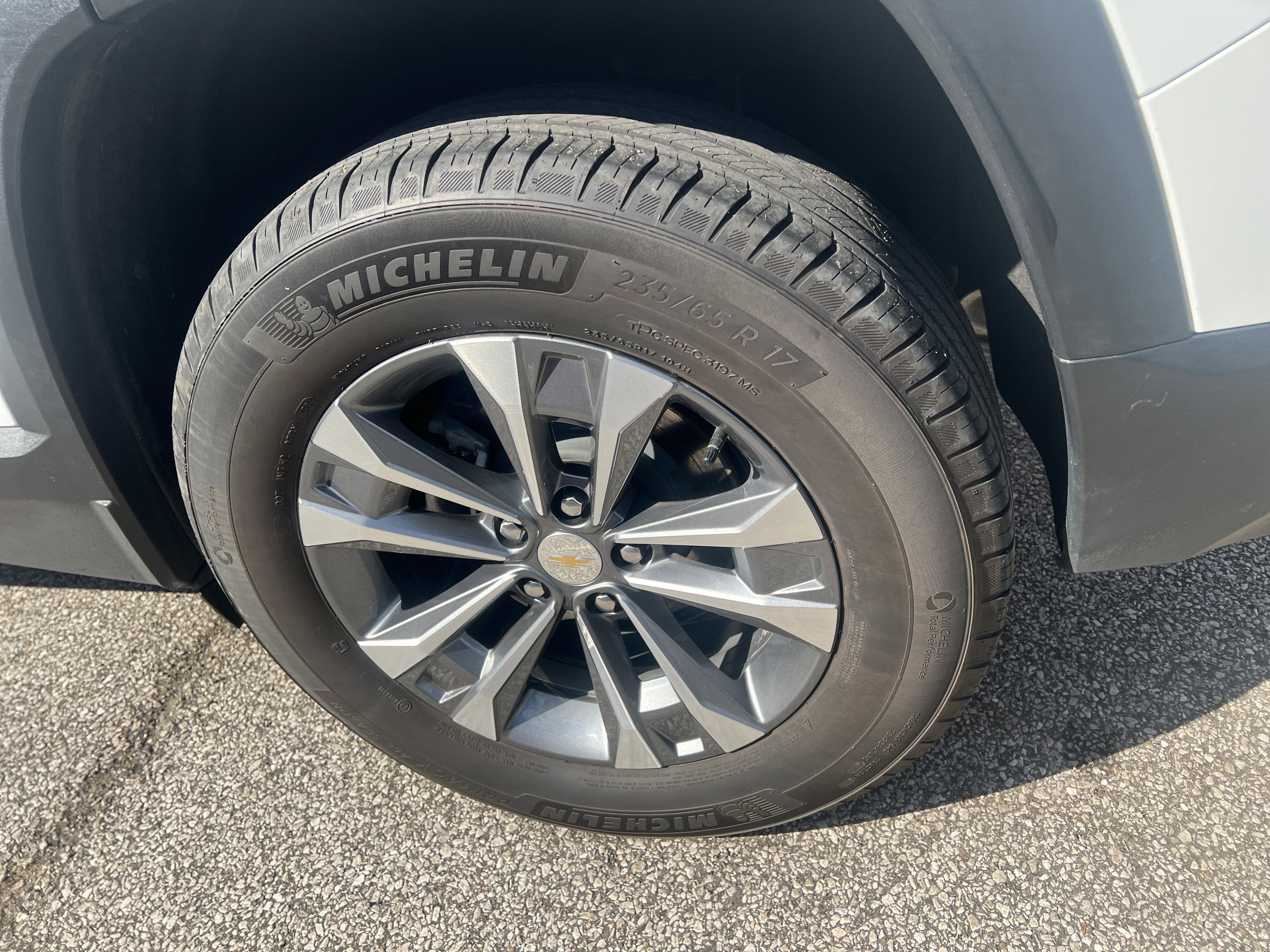 2025 Chevrolet Equinox AWD LT