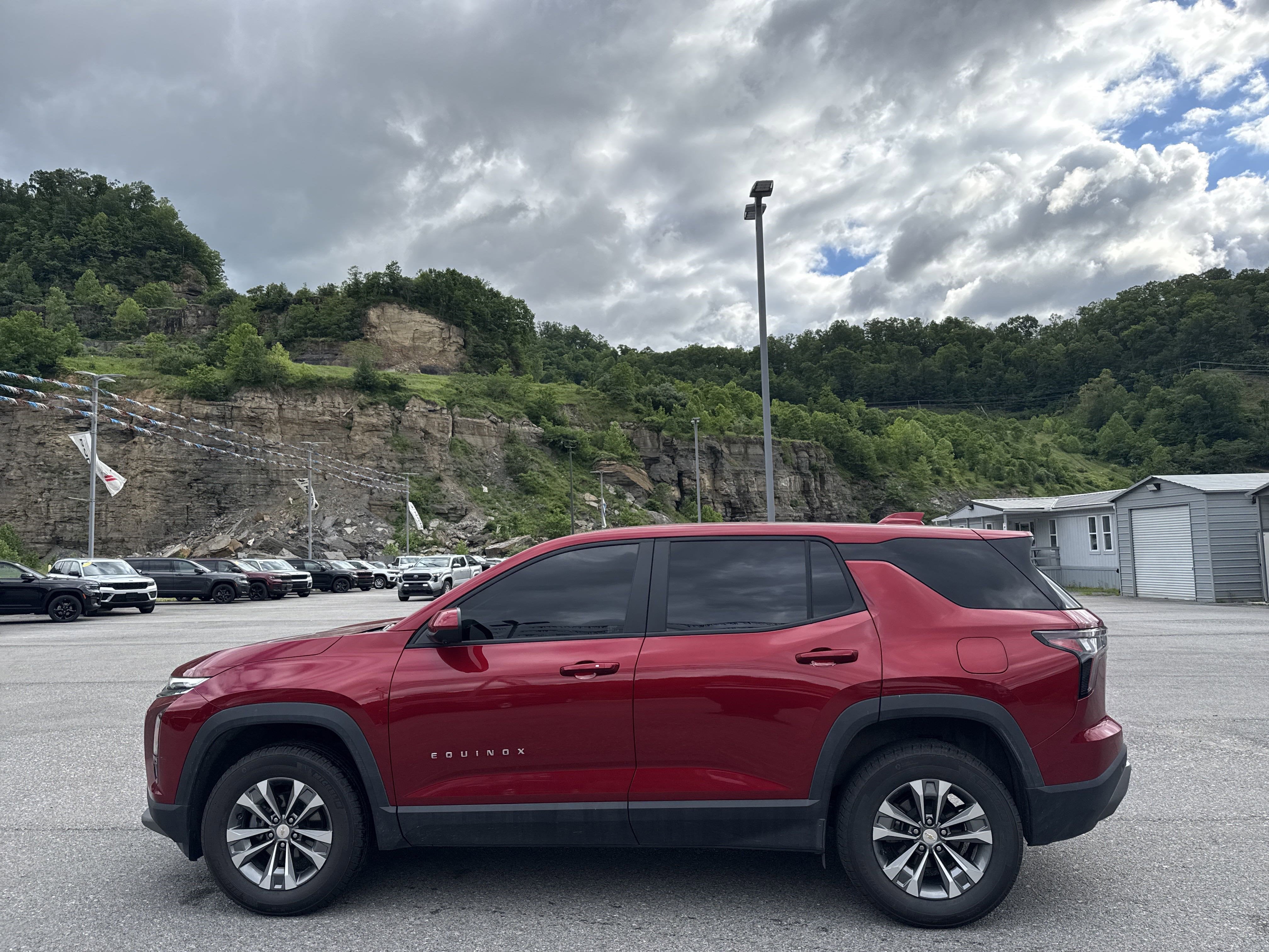 2025 Chevrolet Equinox AWD LT