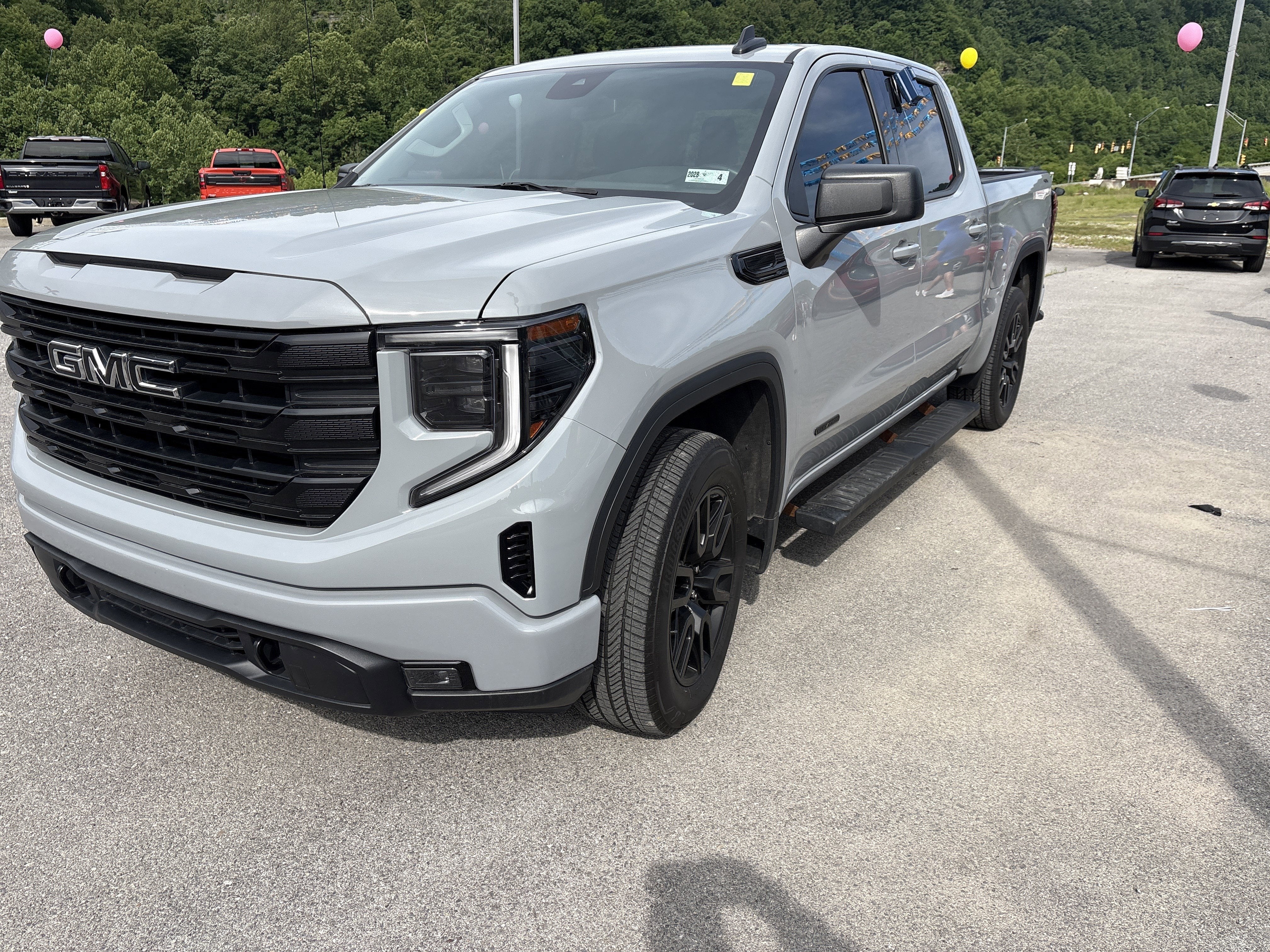 2024 GMC Sierra 1500 Elevation