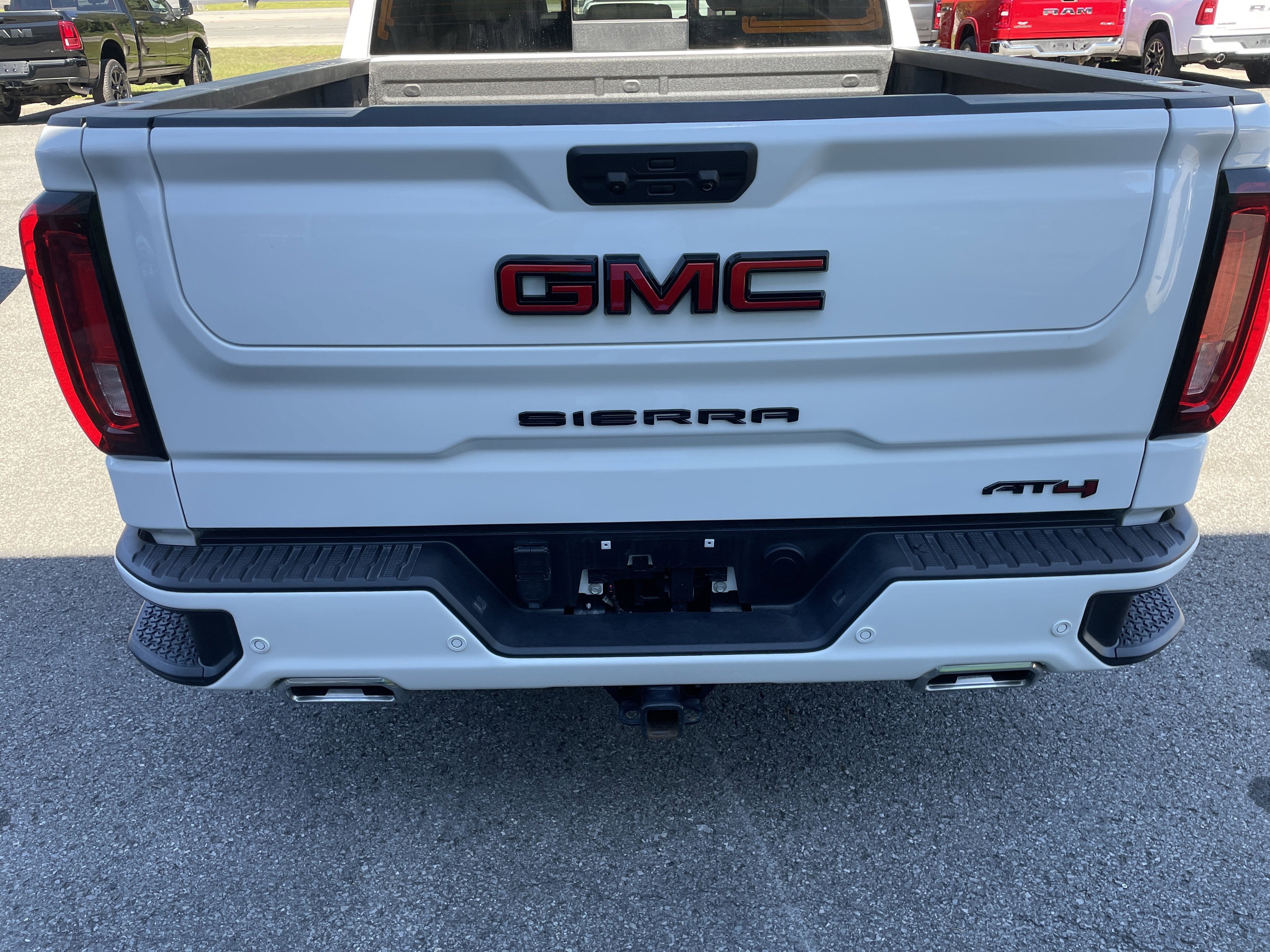 2025 GMC Sierra 1500 AT4