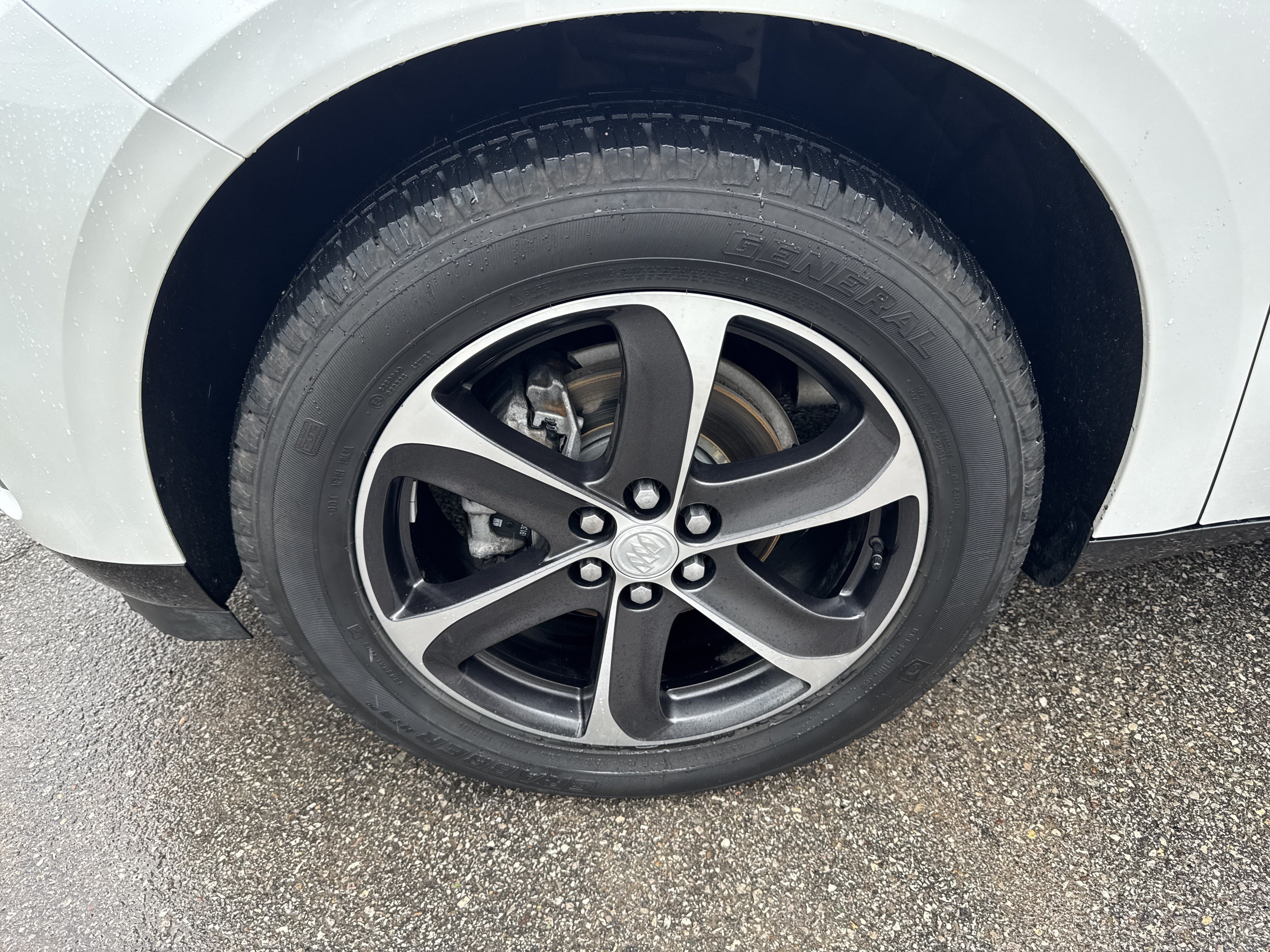 2021 Buick Enclave Essence