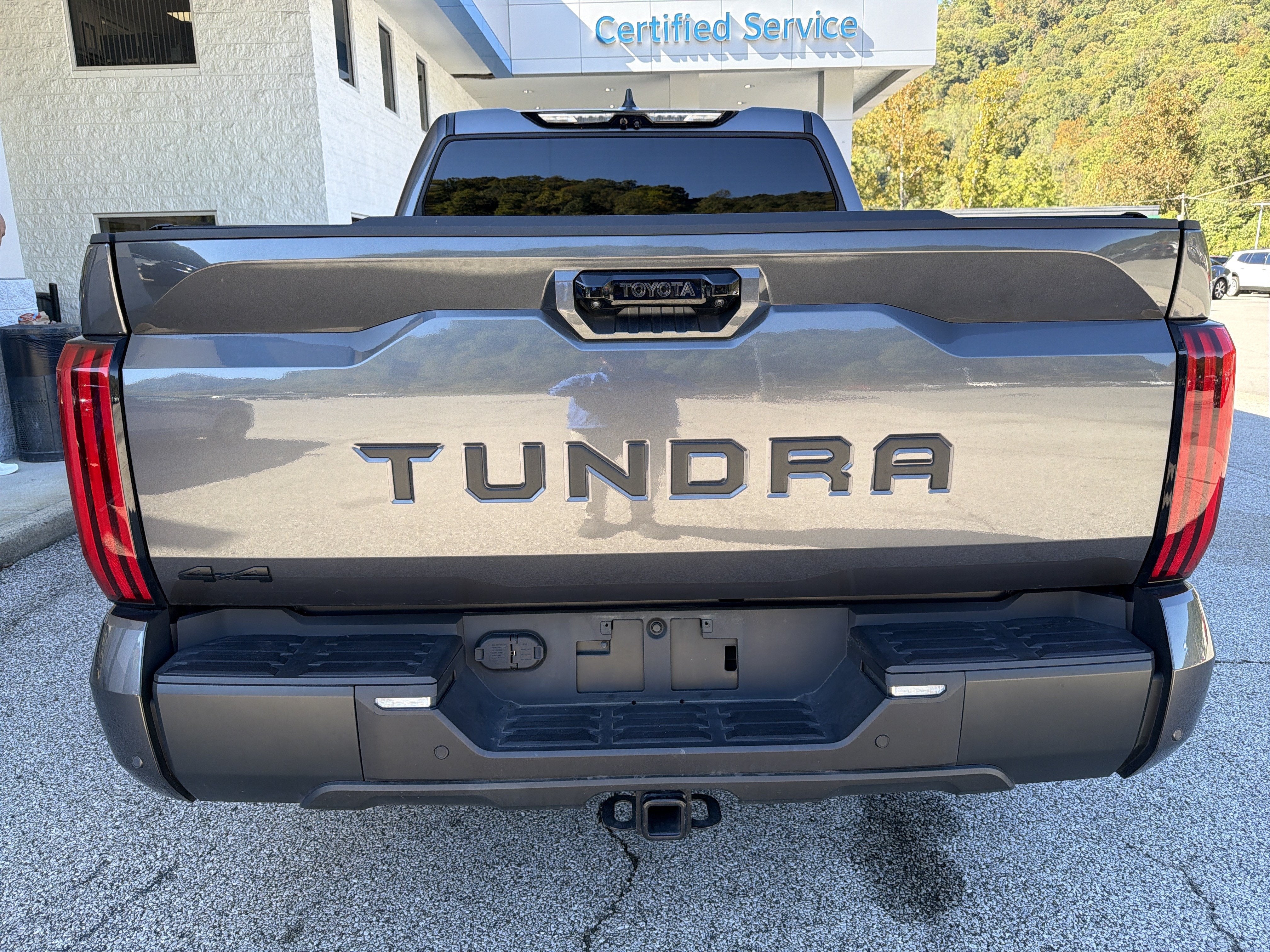 2025 Toyota Tundra 4WD SR5