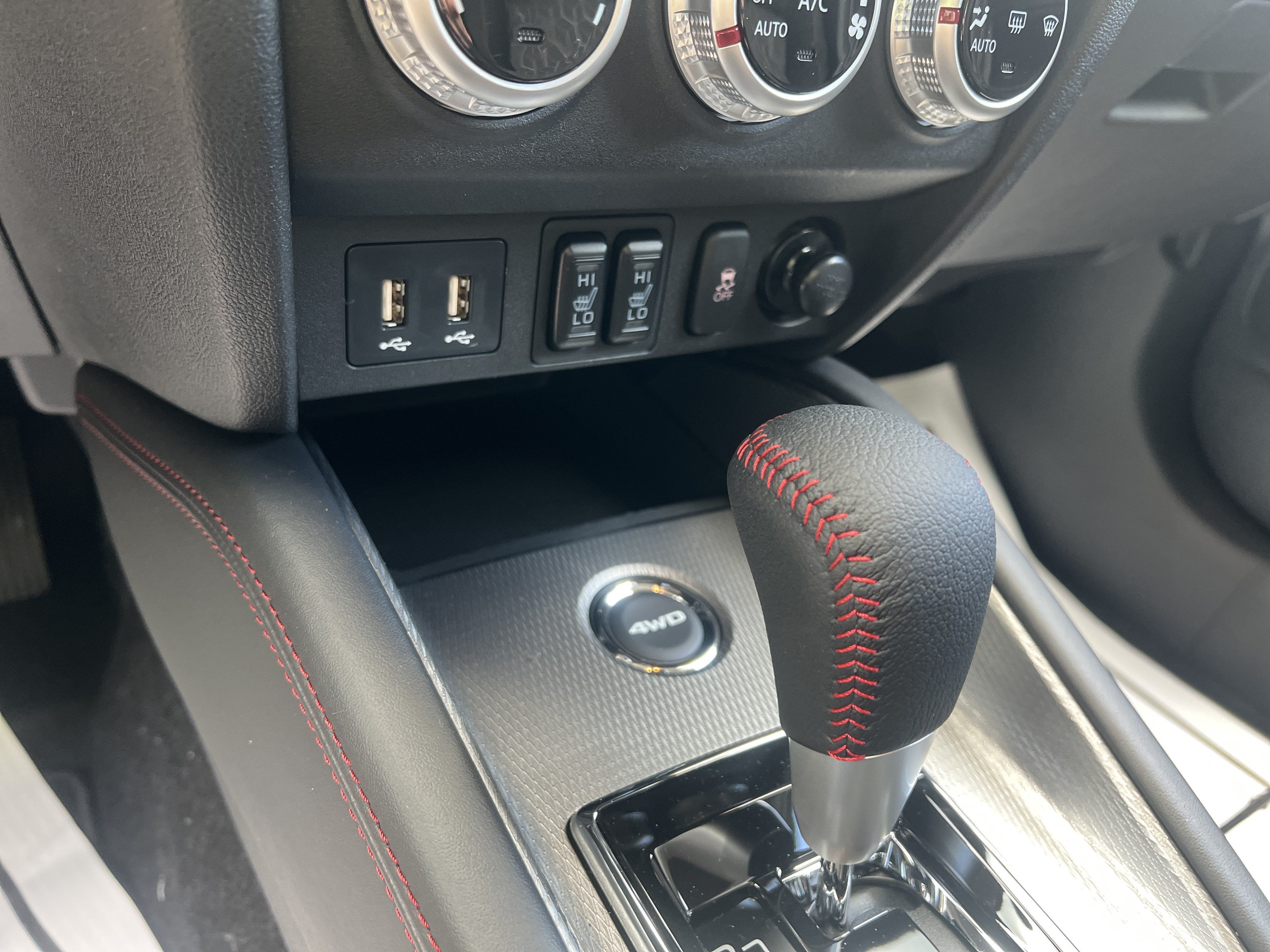 2026 Mitsubishi Outlander Sport LE