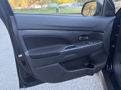 2027 Mitsubishi Outlander Sport ES