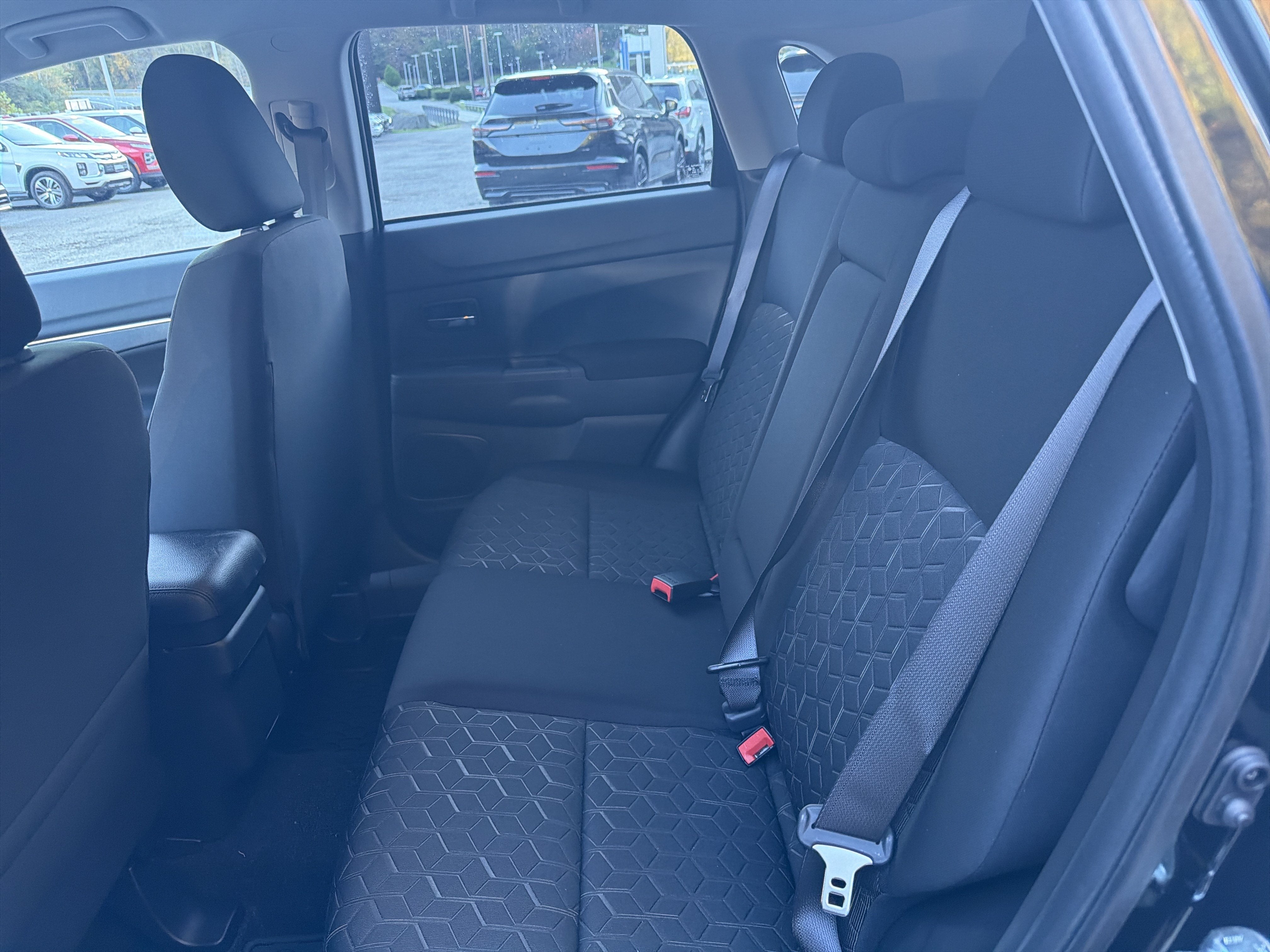 2027 Mitsubishi Outlander Sport ES