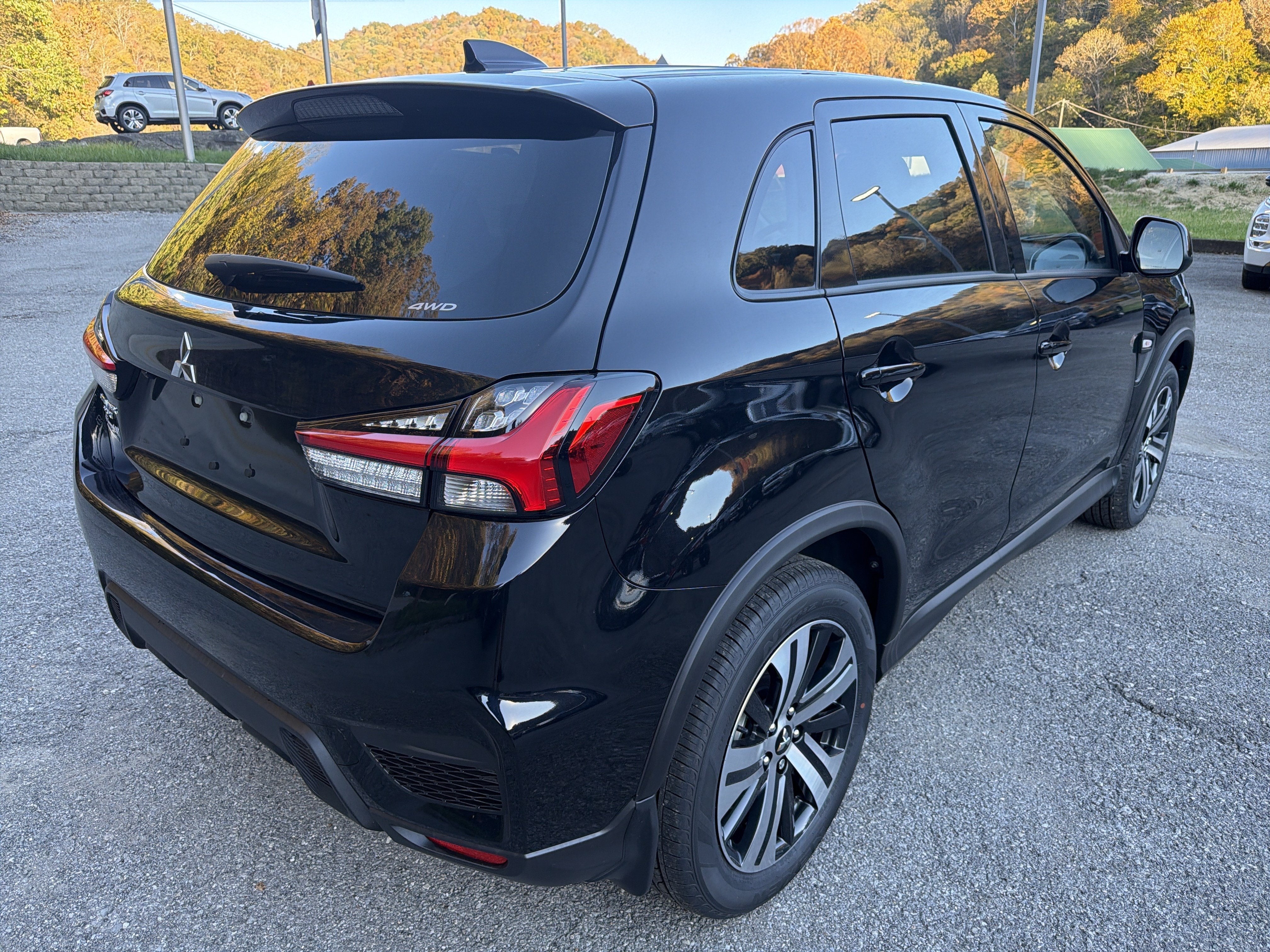 2027 Mitsubishi Outlander Sport ES