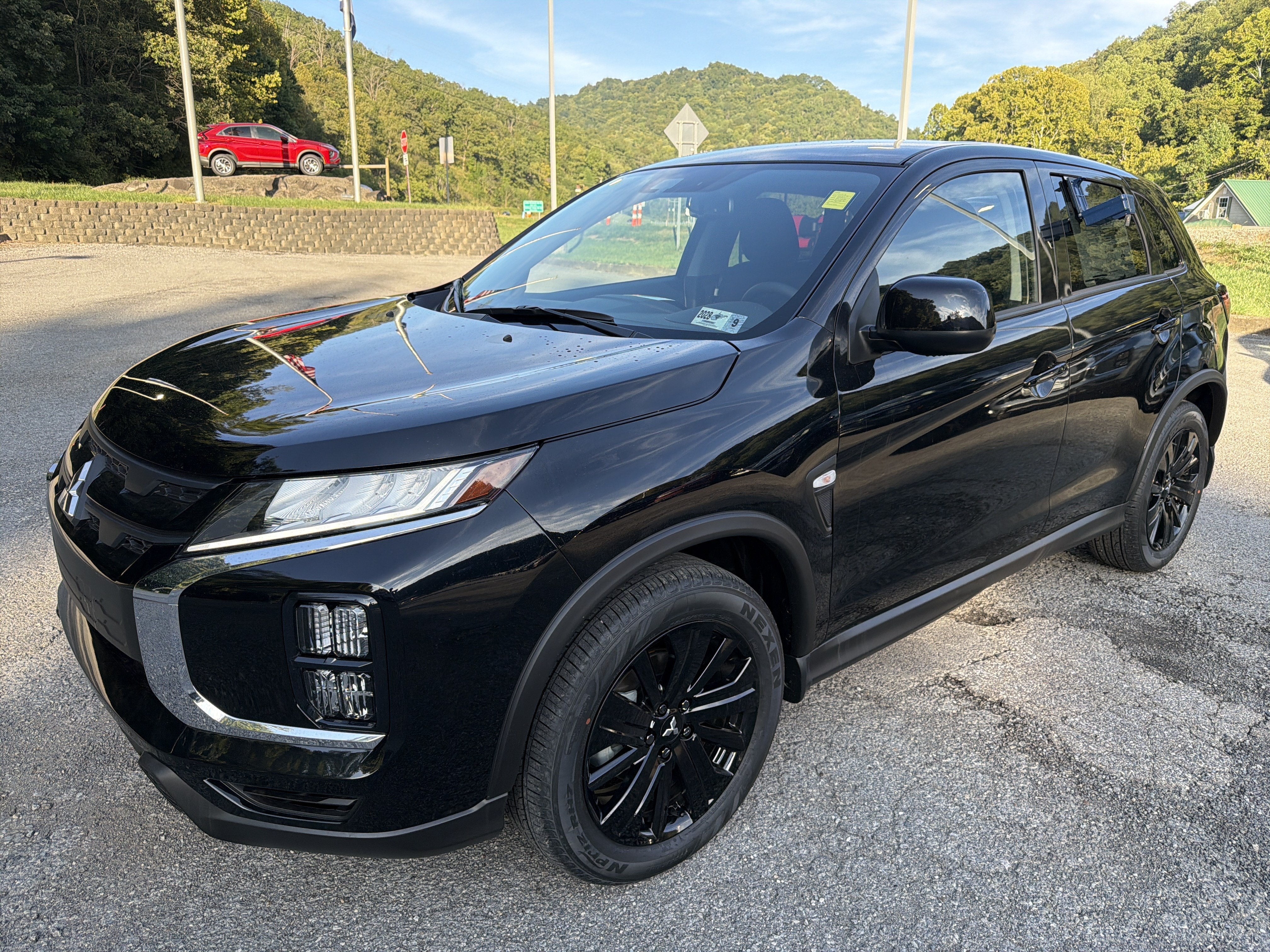 2027 Mitsubishi Outlander Sport LE