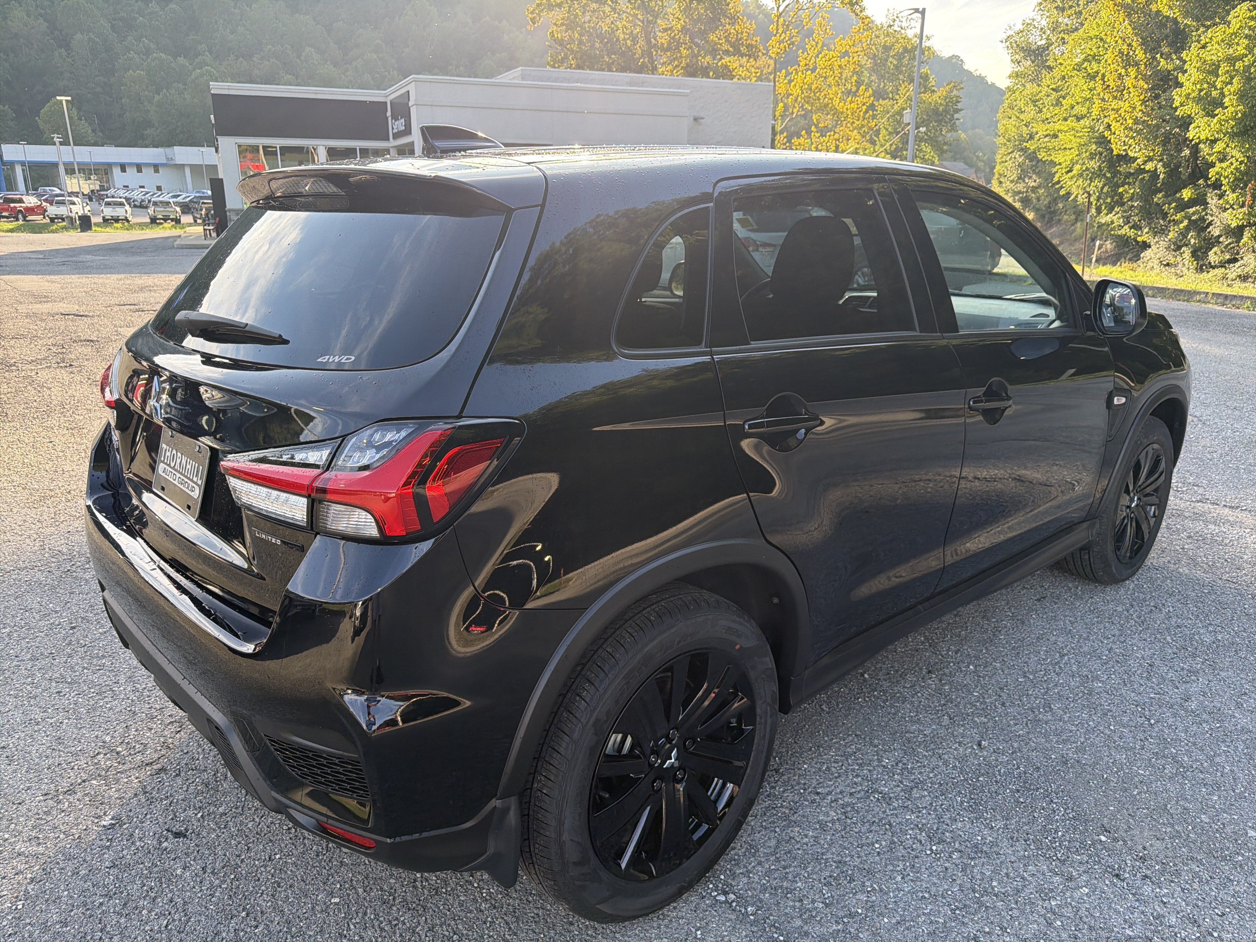 2027 Mitsubishi Outlander Sport LE
