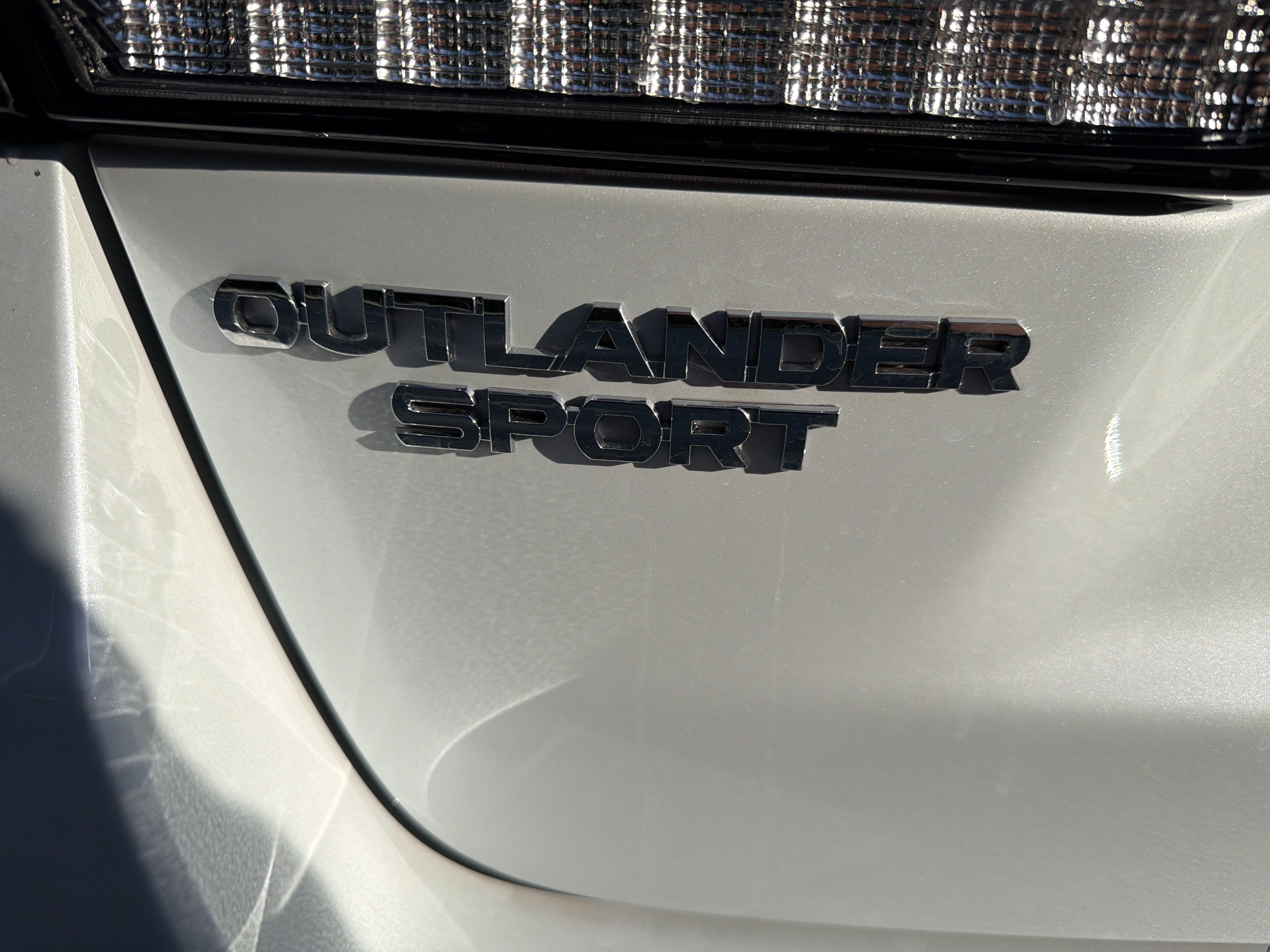 2027 Mitsubishi Outlander Sport ES