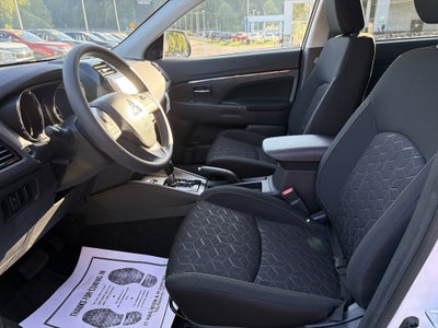2027 Mitsubishi Outlander Sport ES