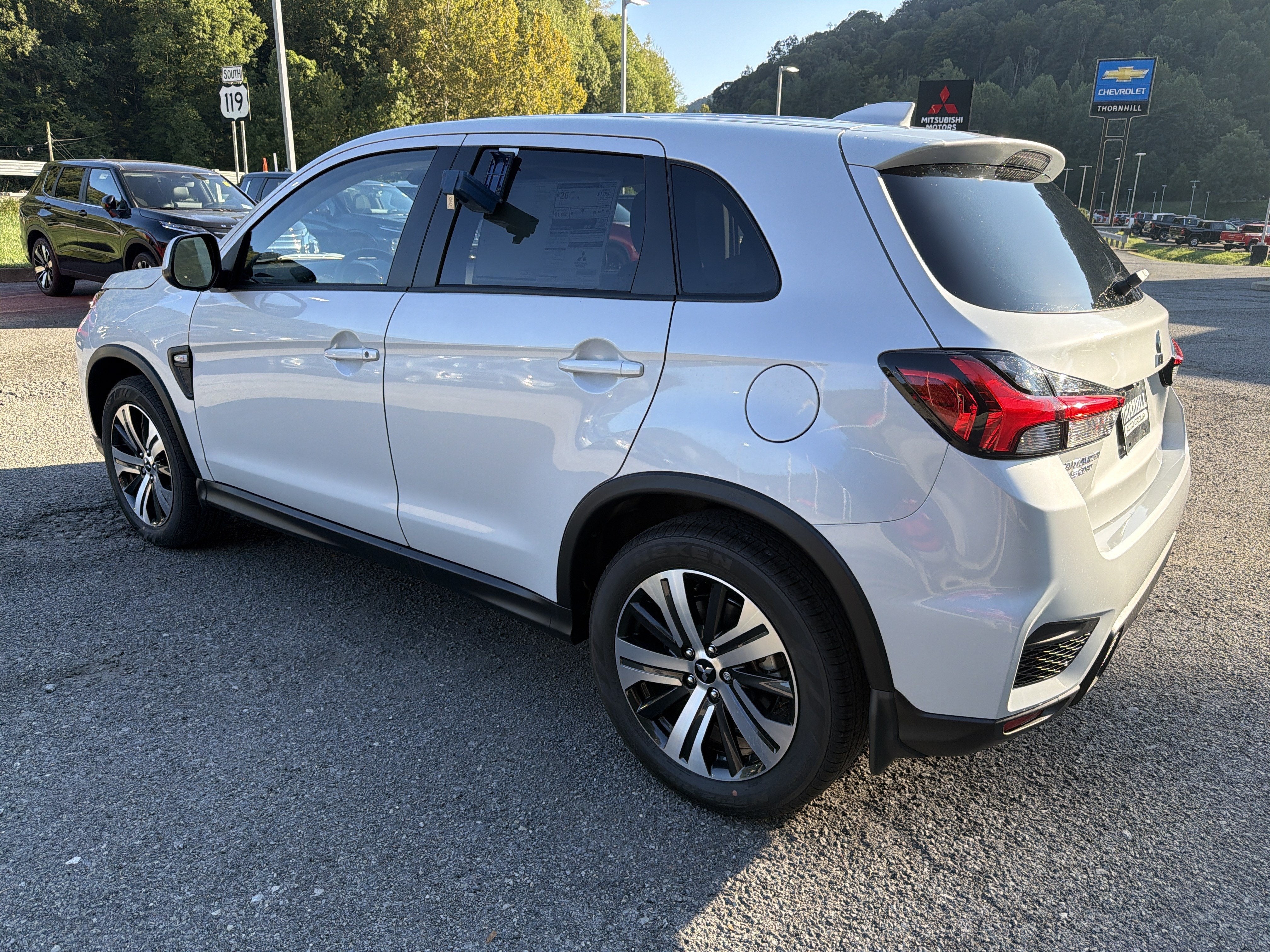 2027 Mitsubishi Outlander Sport ES