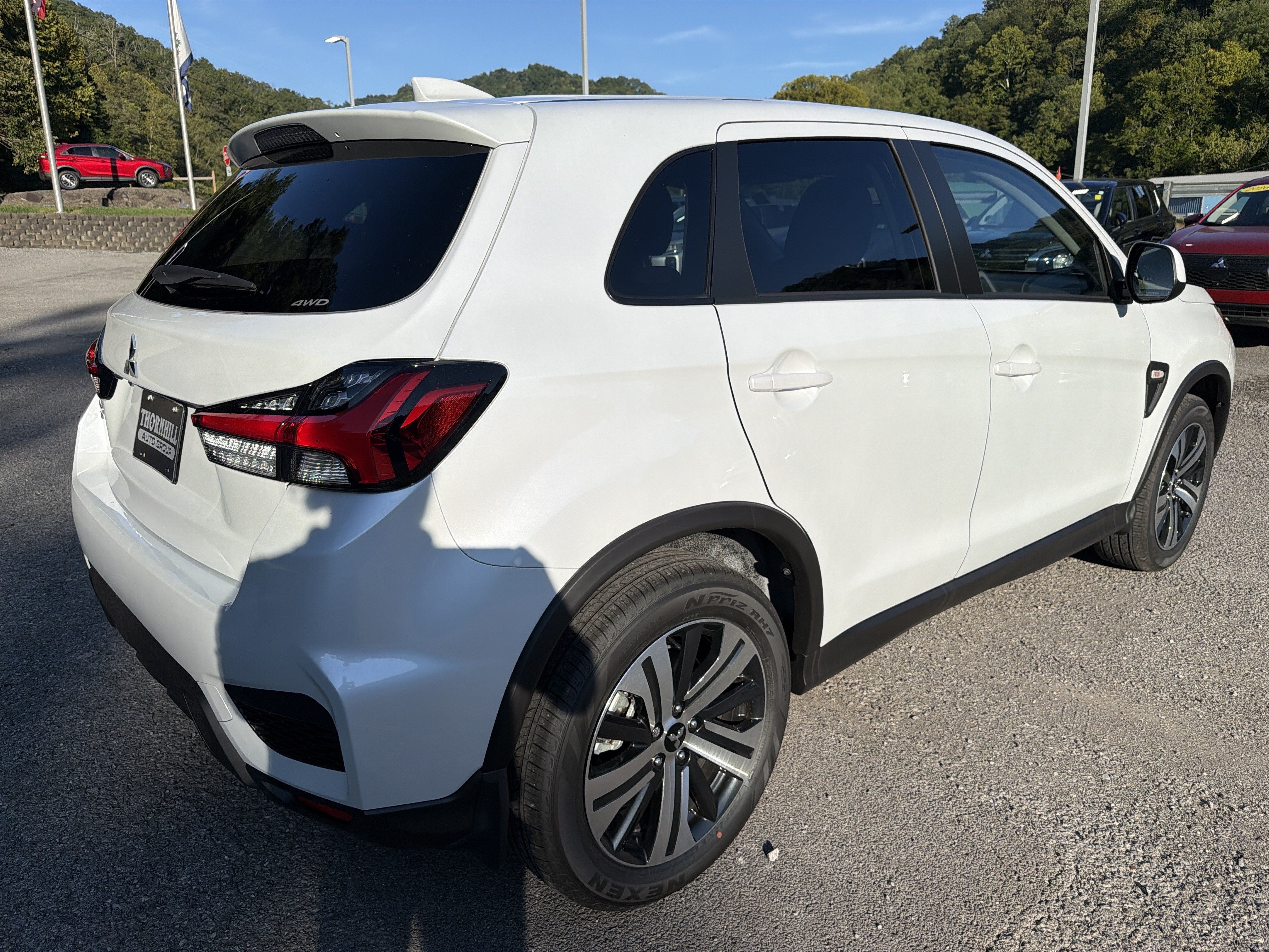 2027 Mitsubishi Outlander Sport ES