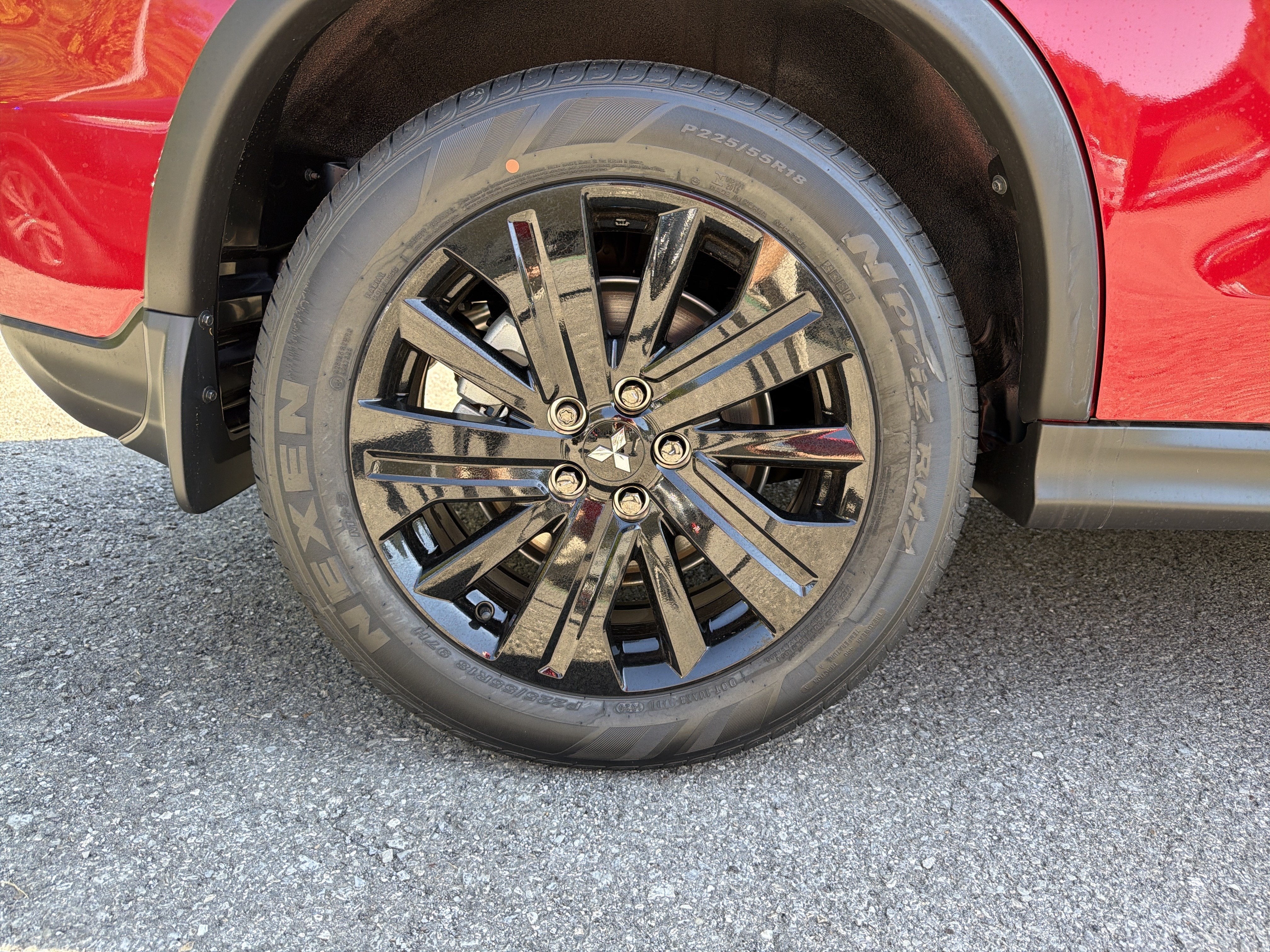 2027 Mitsubishi Outlander Sport LE