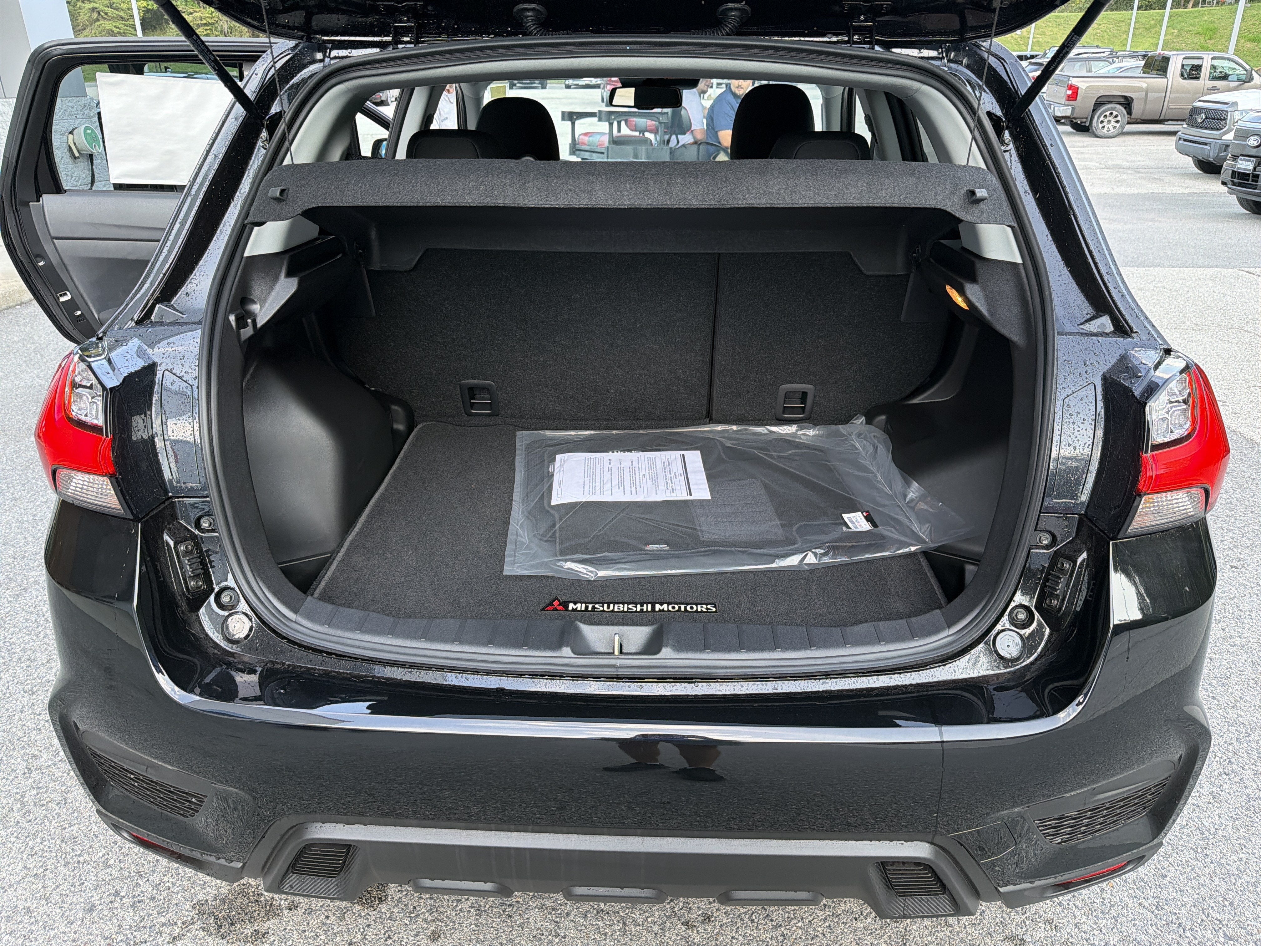 2027 Mitsubishi Outlander Sport ES