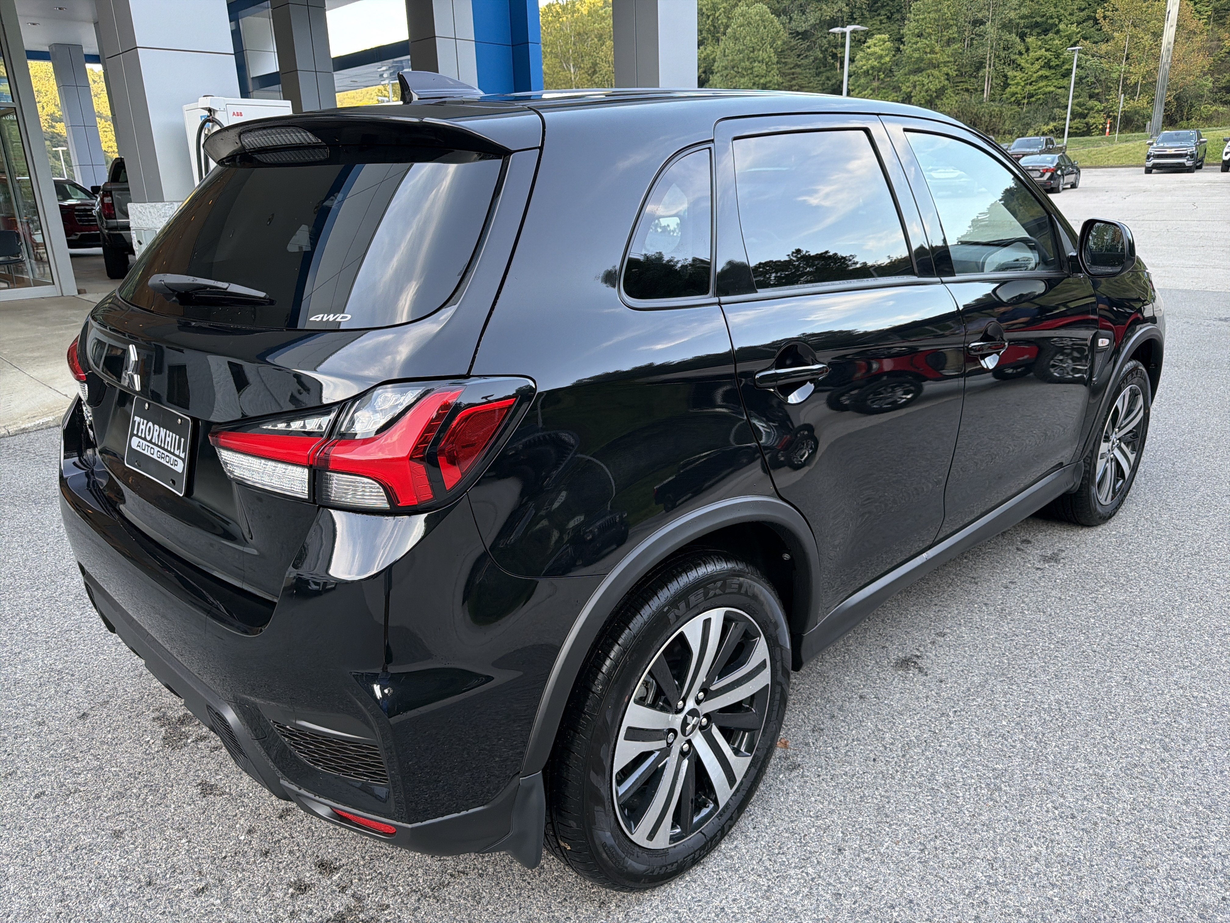 2027 Mitsubishi Outlander Sport ES