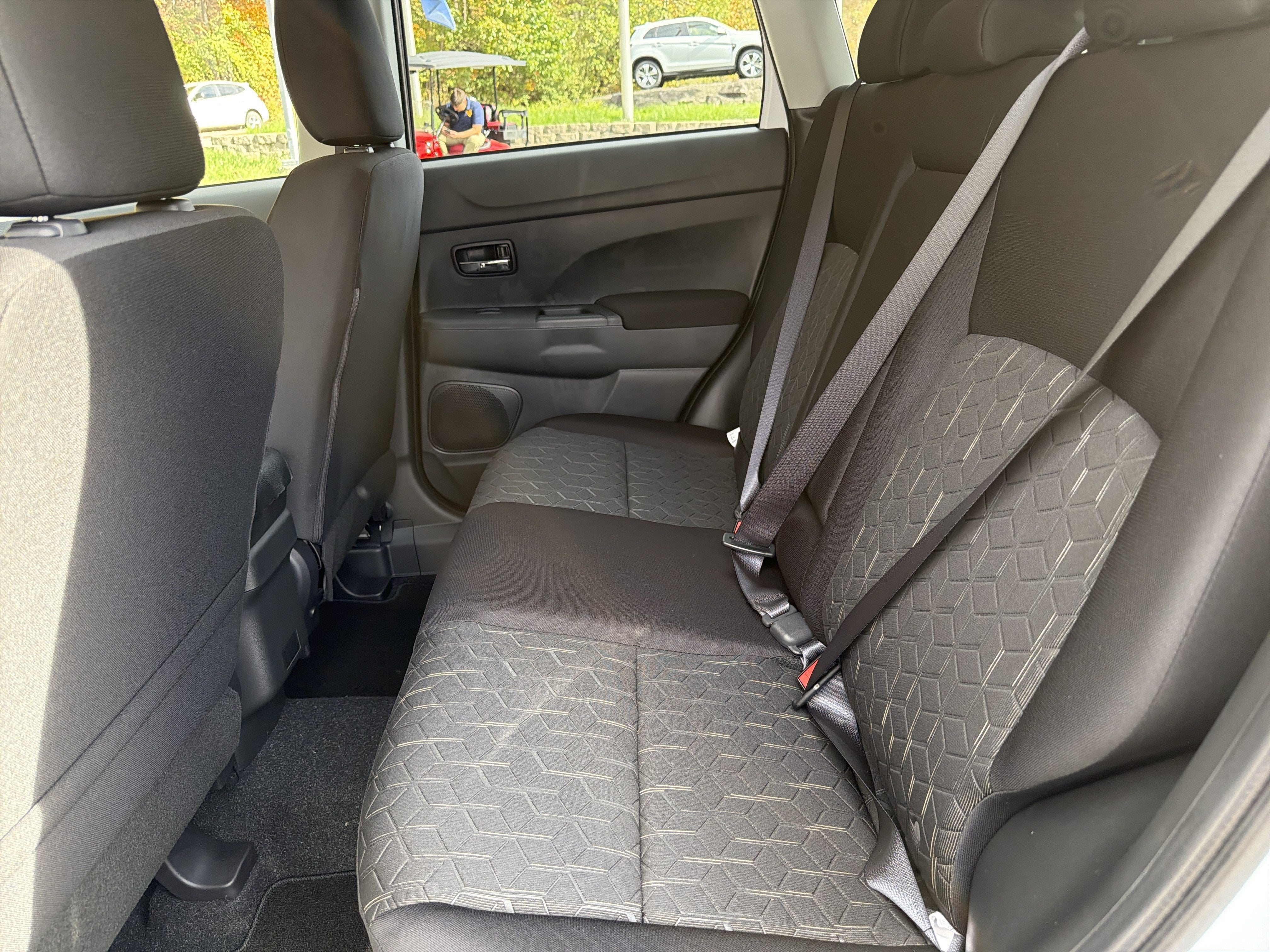 2027 Mitsubishi Outlander Sport ES
