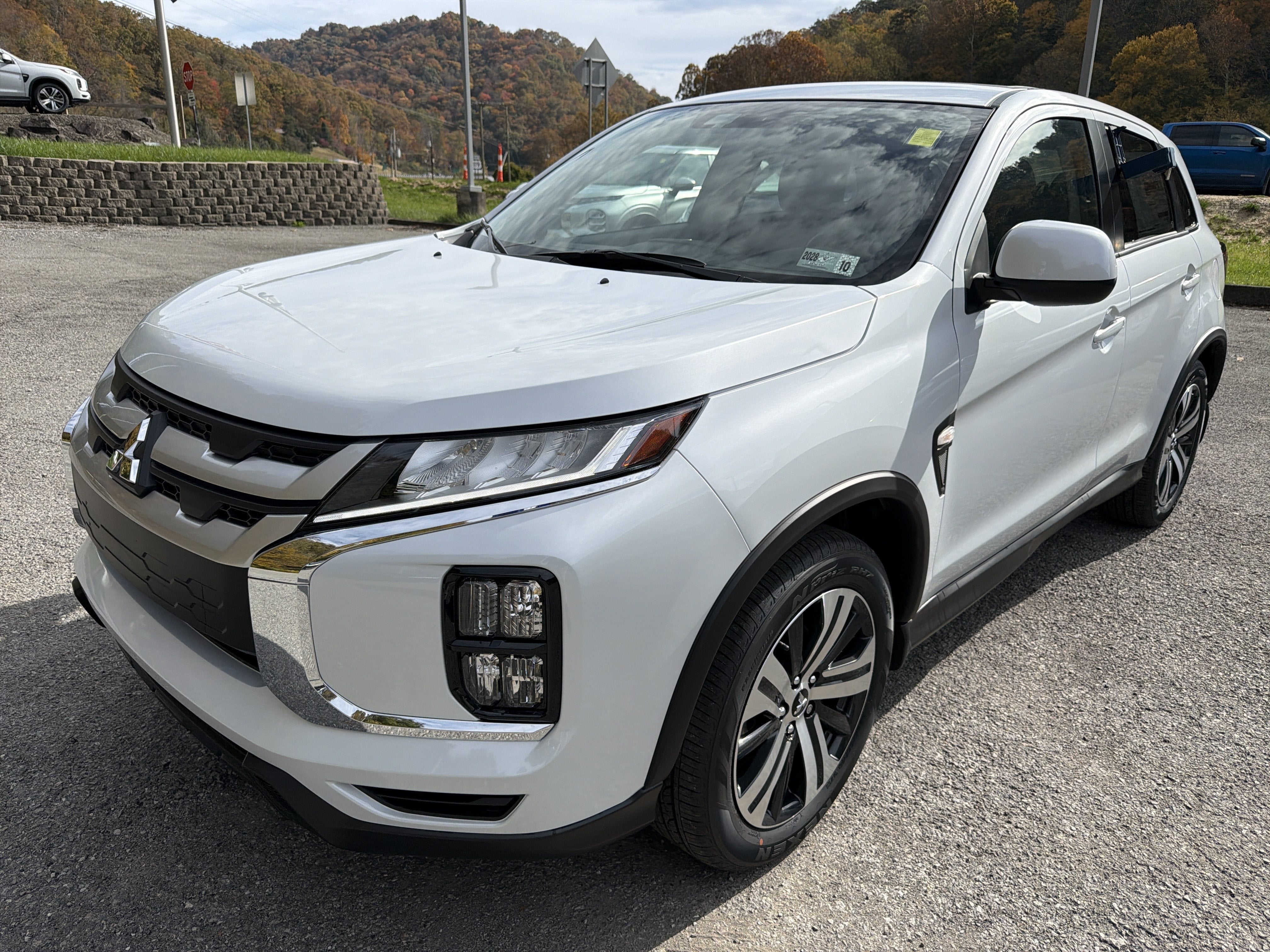 2027 Mitsubishi Outlander Sport ES