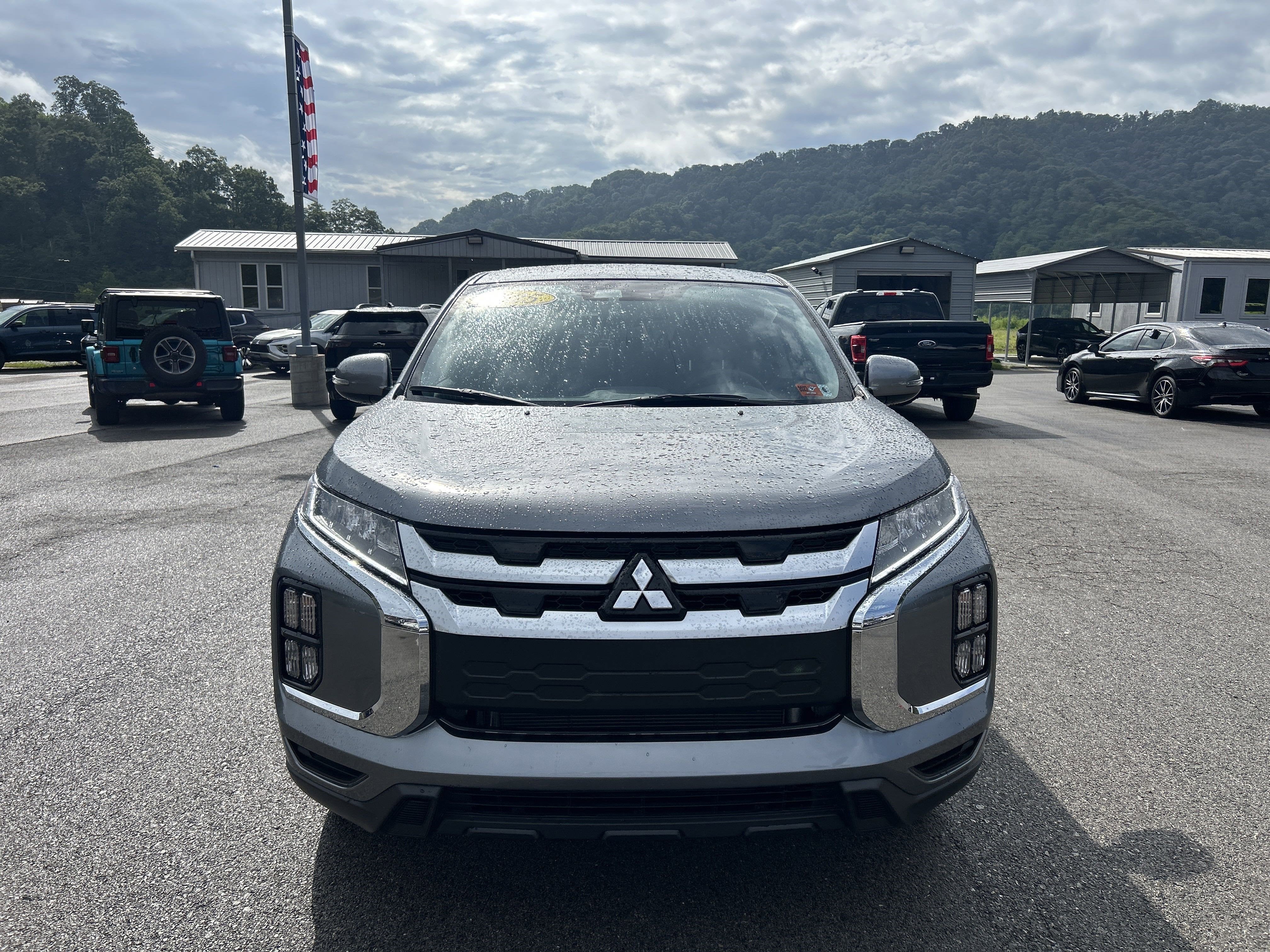 2025 Mitsubishi Outlander Sport SE