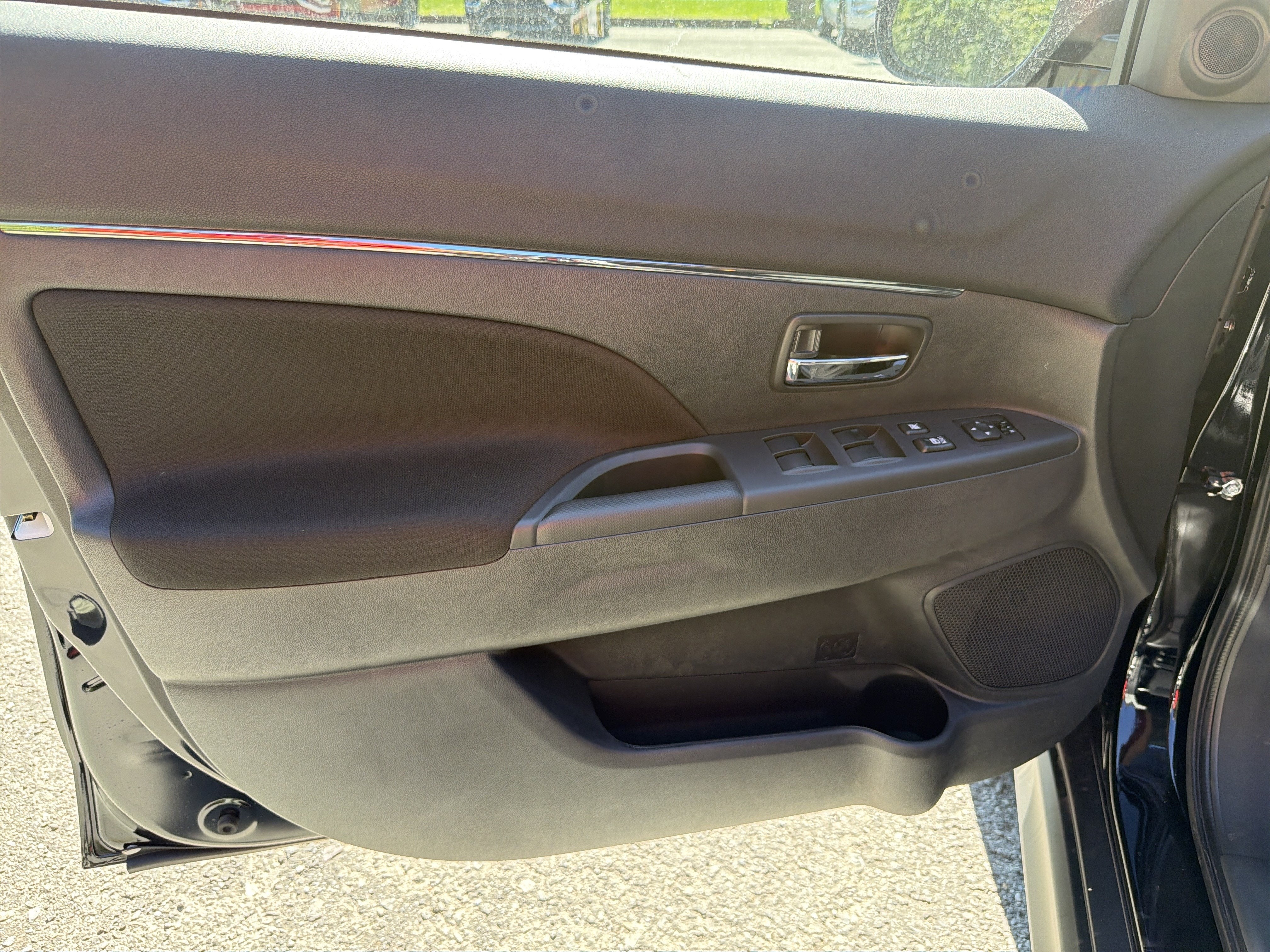 2027 Mitsubishi Outlander Sport ES