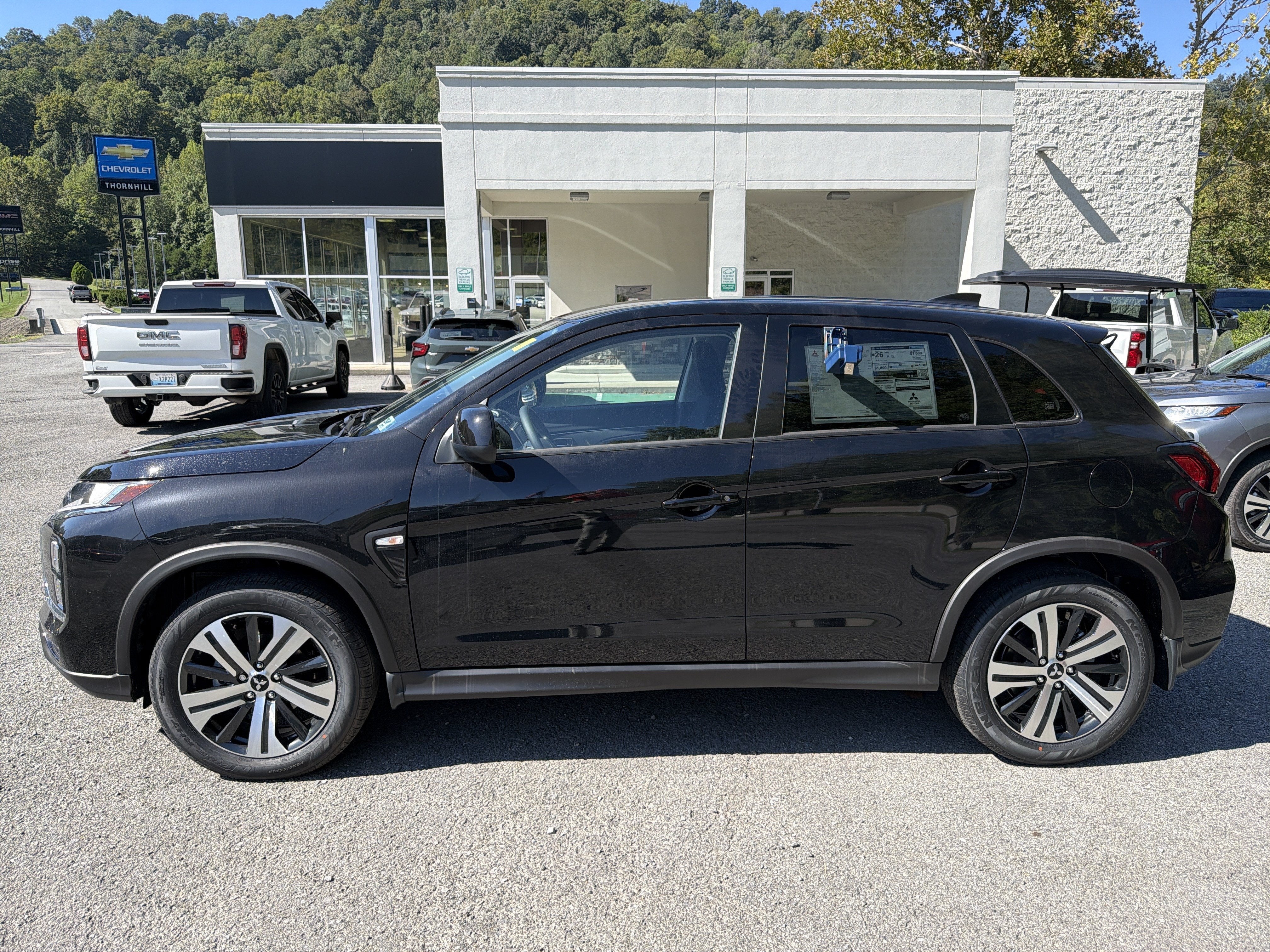 2027 Mitsubishi Outlander Sport ES