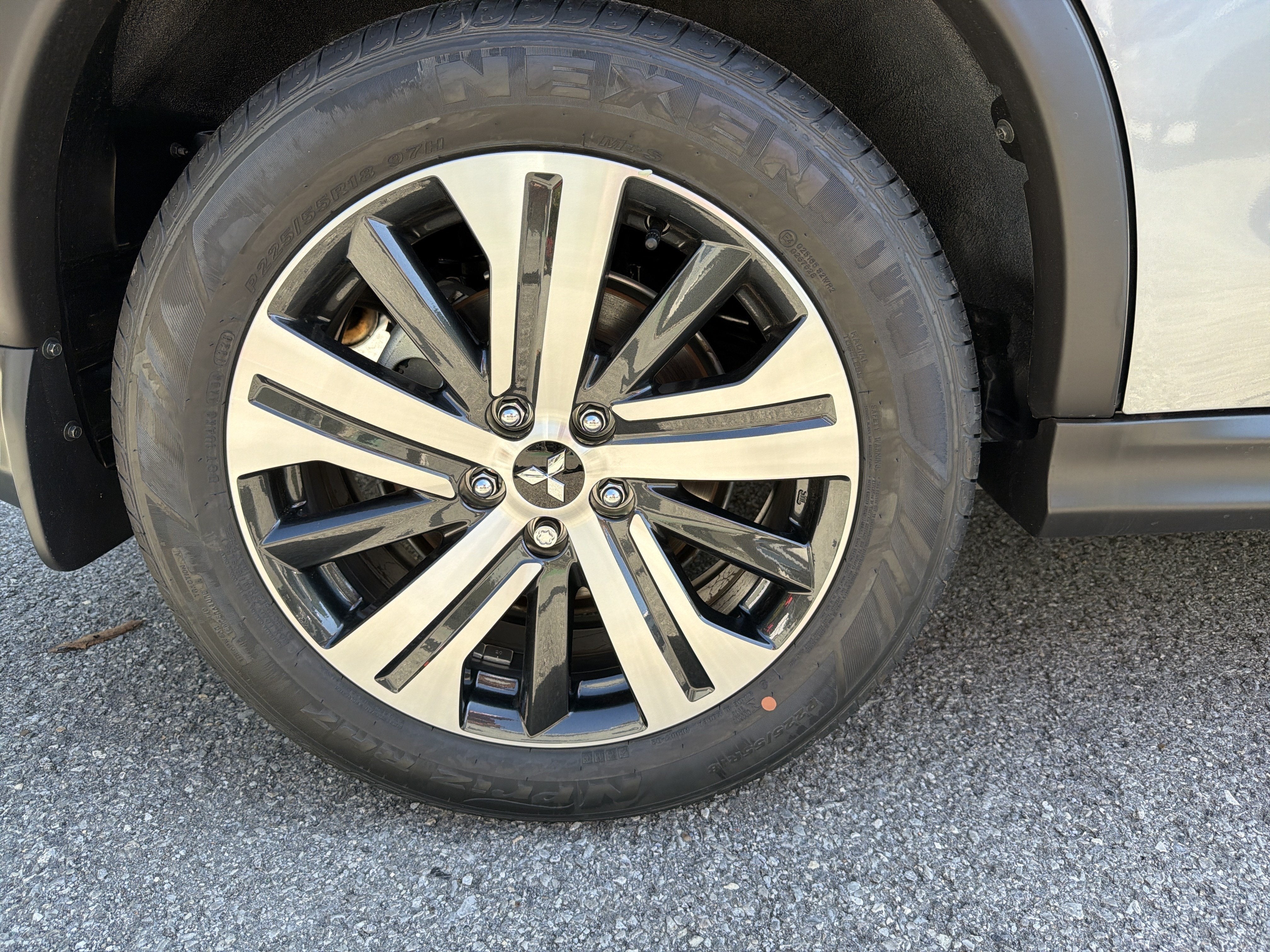 2027 Mitsubishi Outlander Sport ES