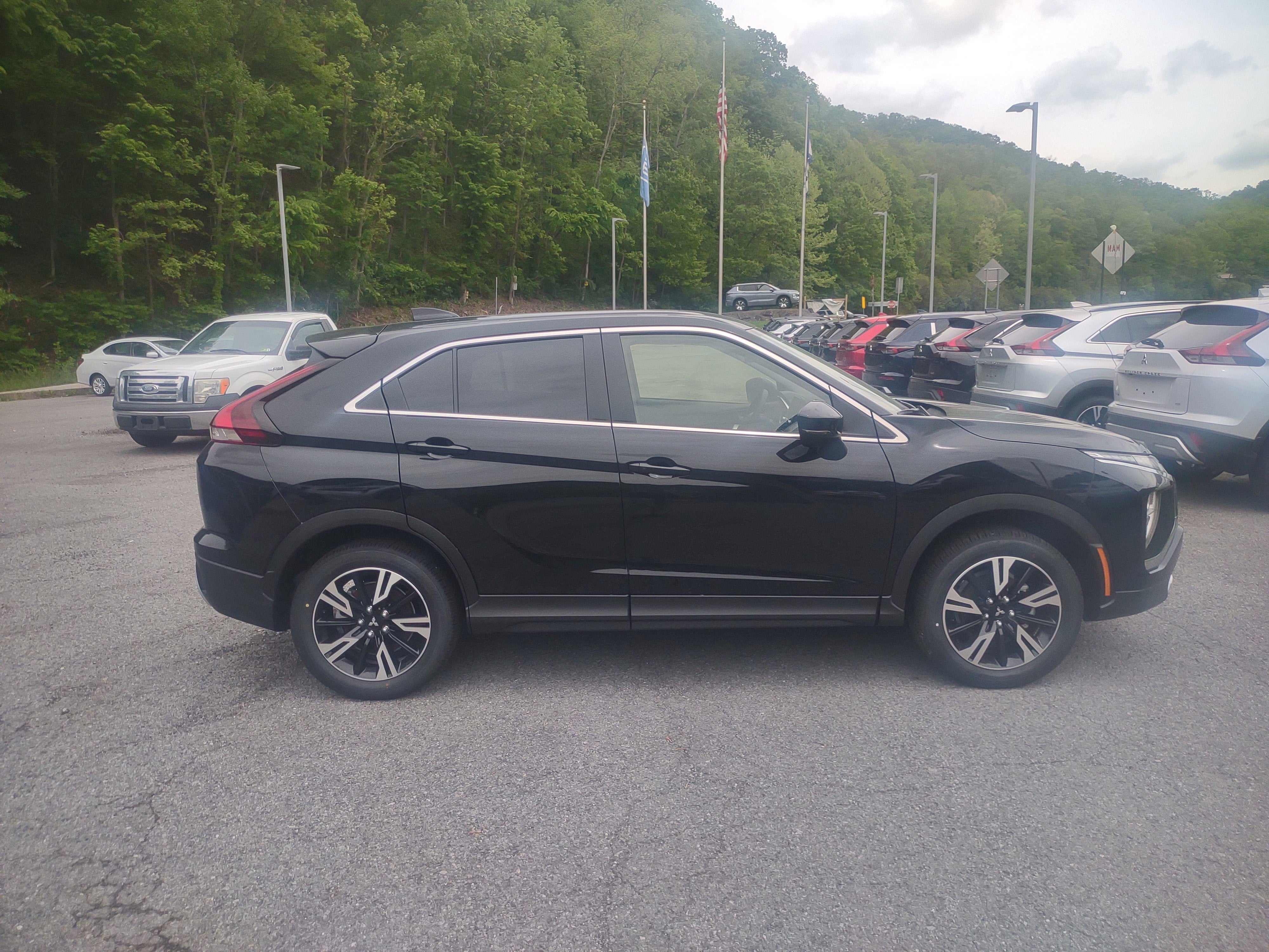 2025 Mitsubishi Eclipse Cross SE