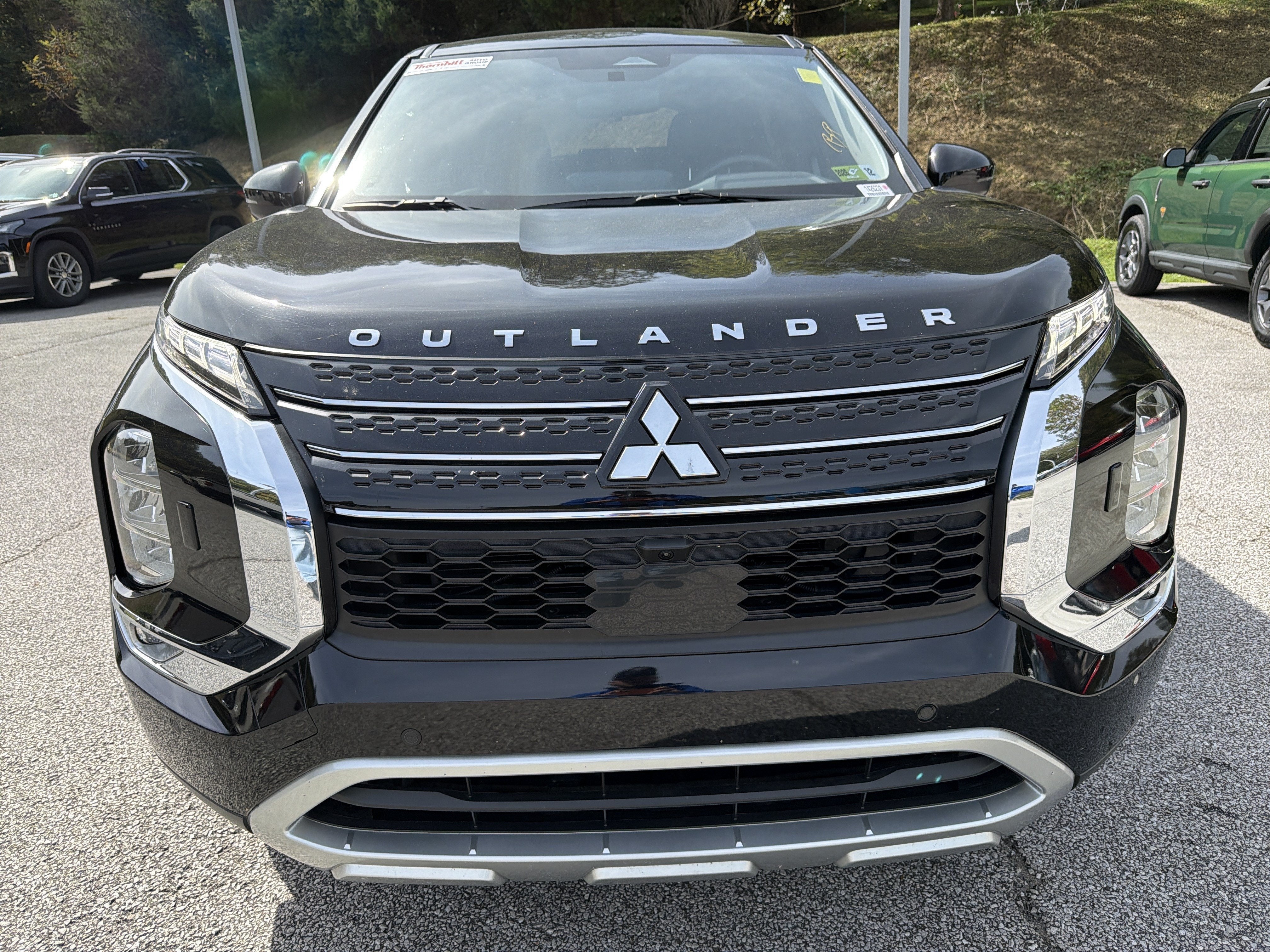2023 Mitsubishi Outlander SE