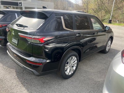 2026 Mitsubishi Outlander ES