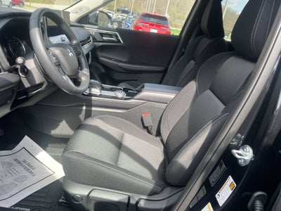 2026 Mitsubishi Outlander ES