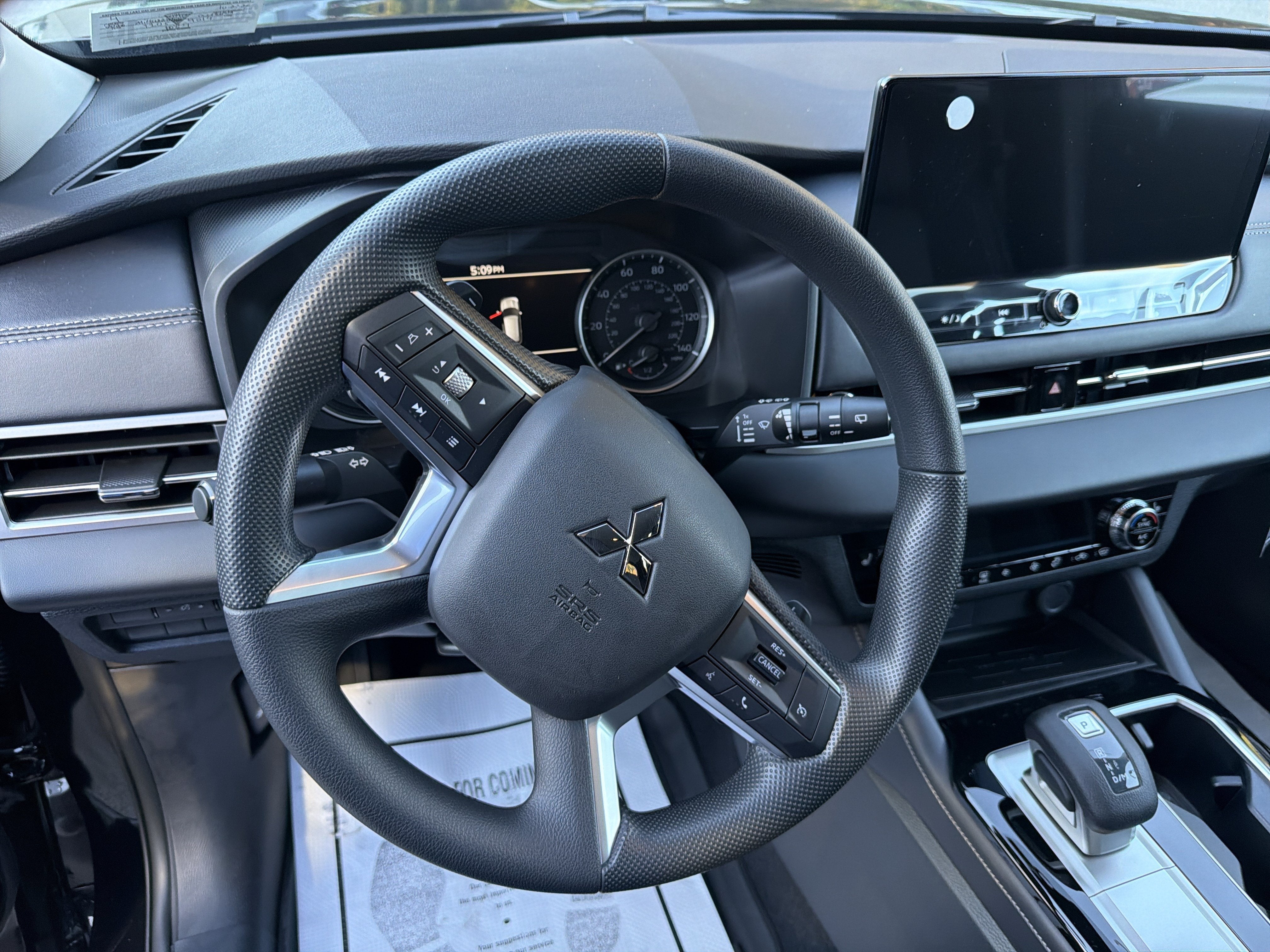 2026 Mitsubishi Outlander ES