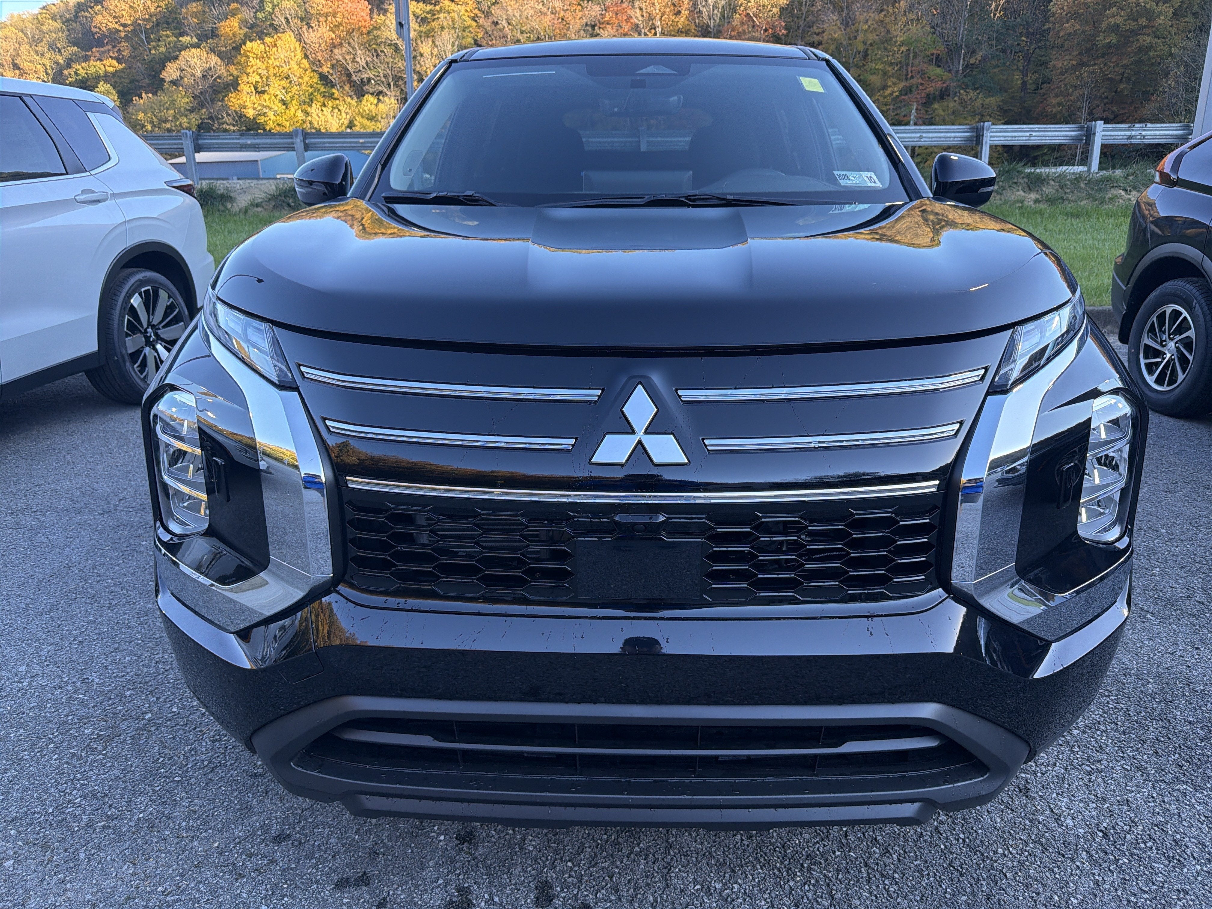 2026 Mitsubishi Outlander ES