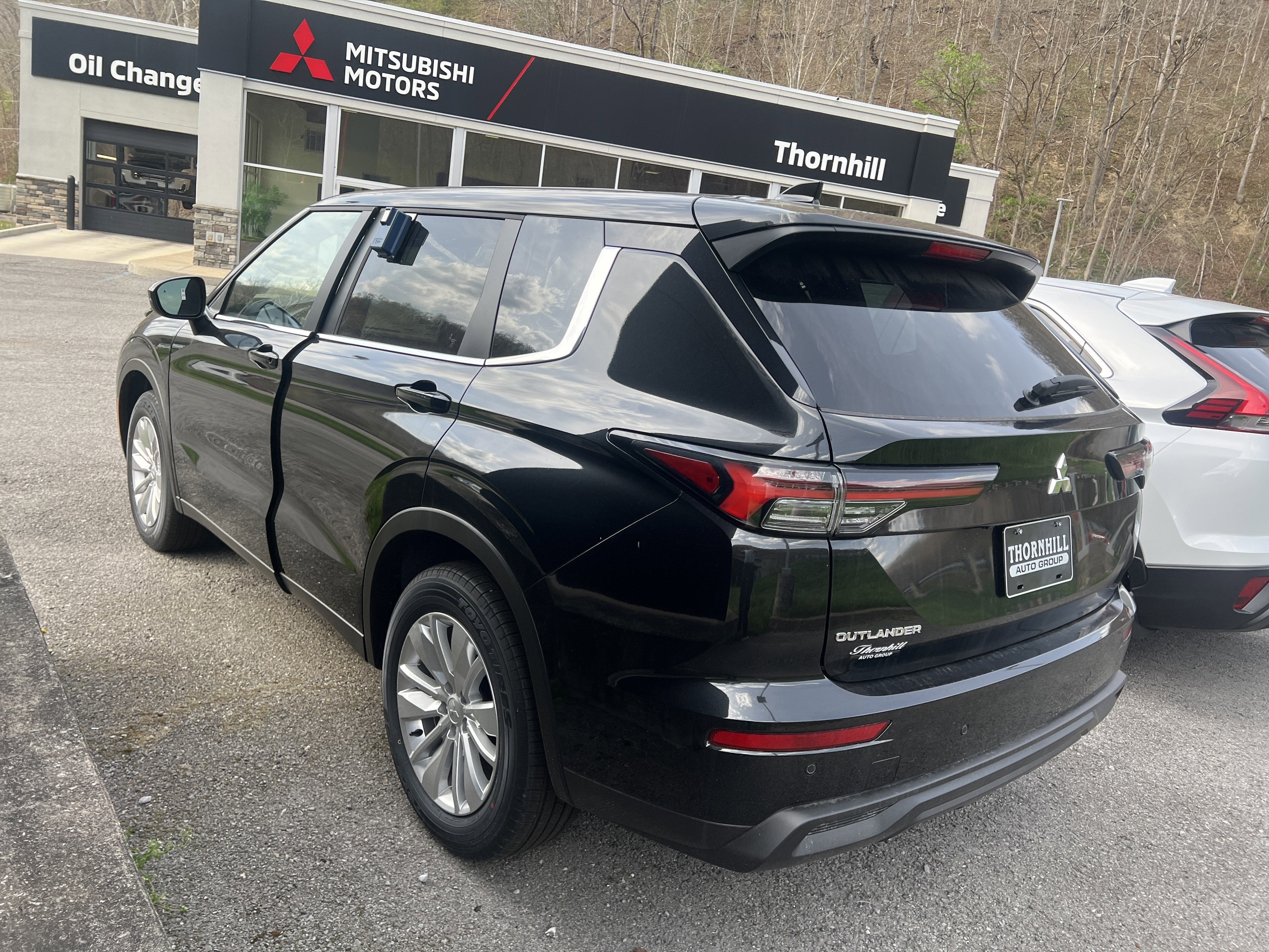 2026 Mitsubishi Outlander ES