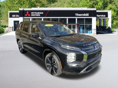 2025 Mitsubishi Outlander SE