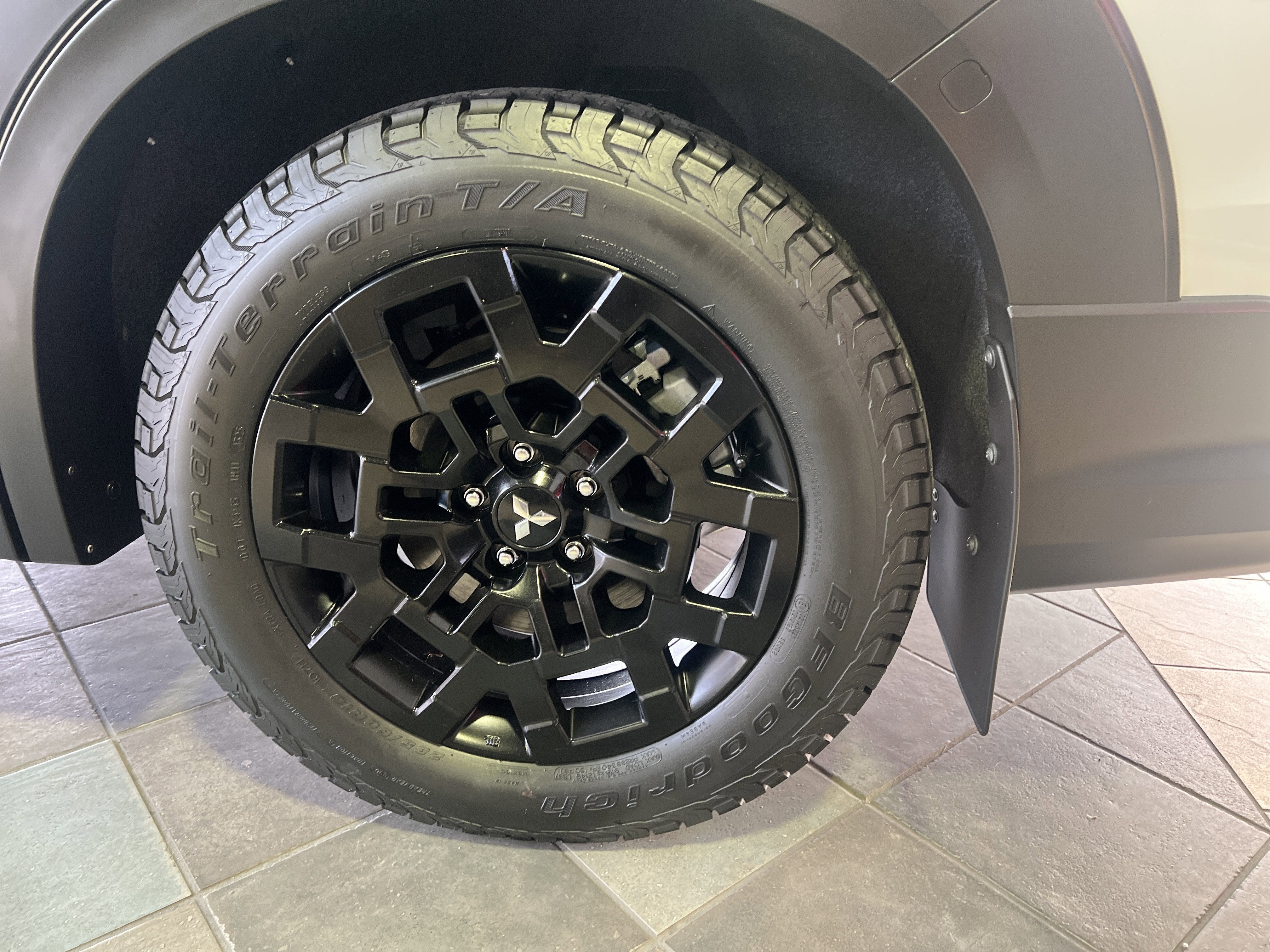 2025 Mitsubishi Outlander Trail Edition