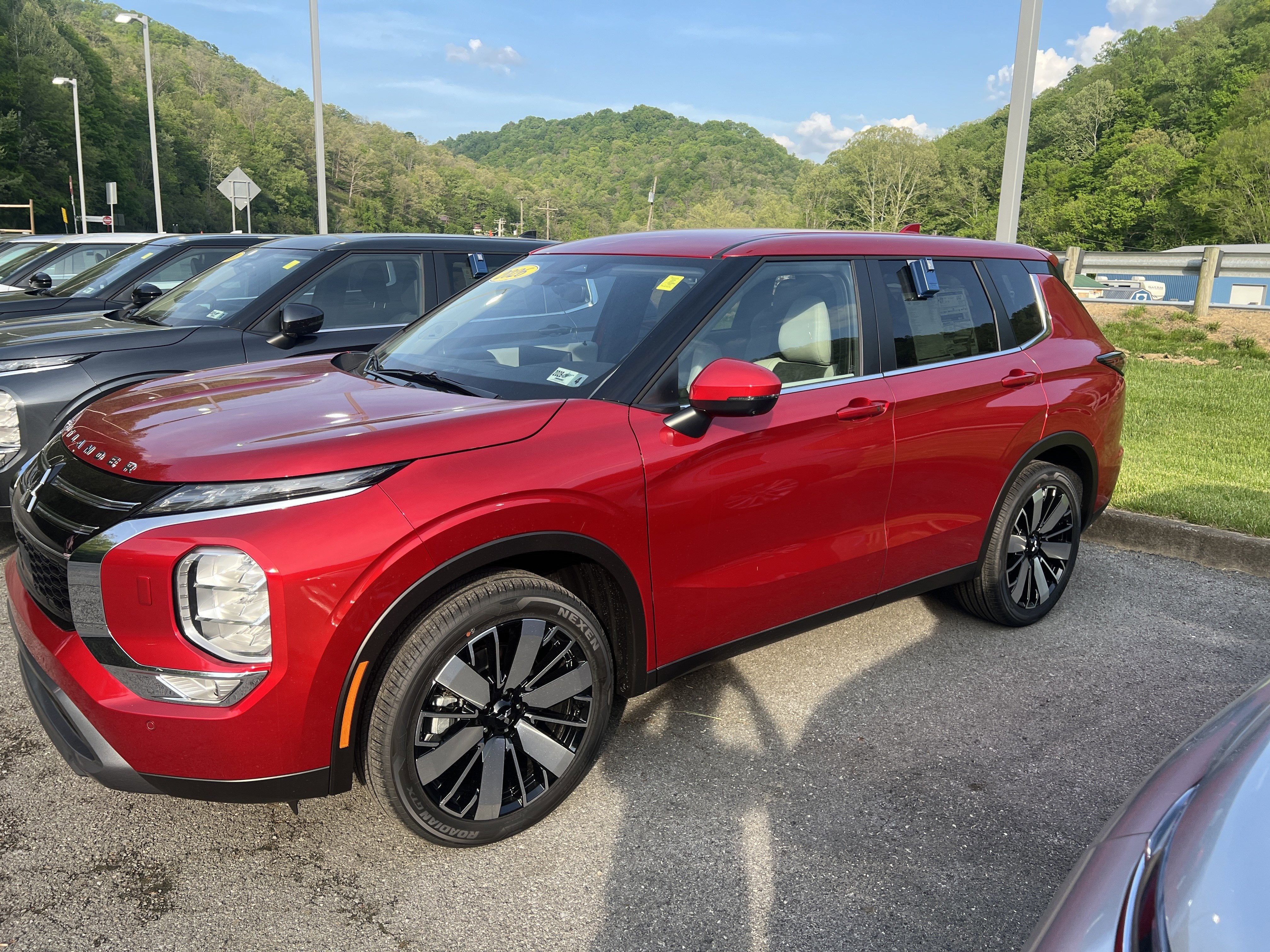 2026 Mitsubishi Outlander SE