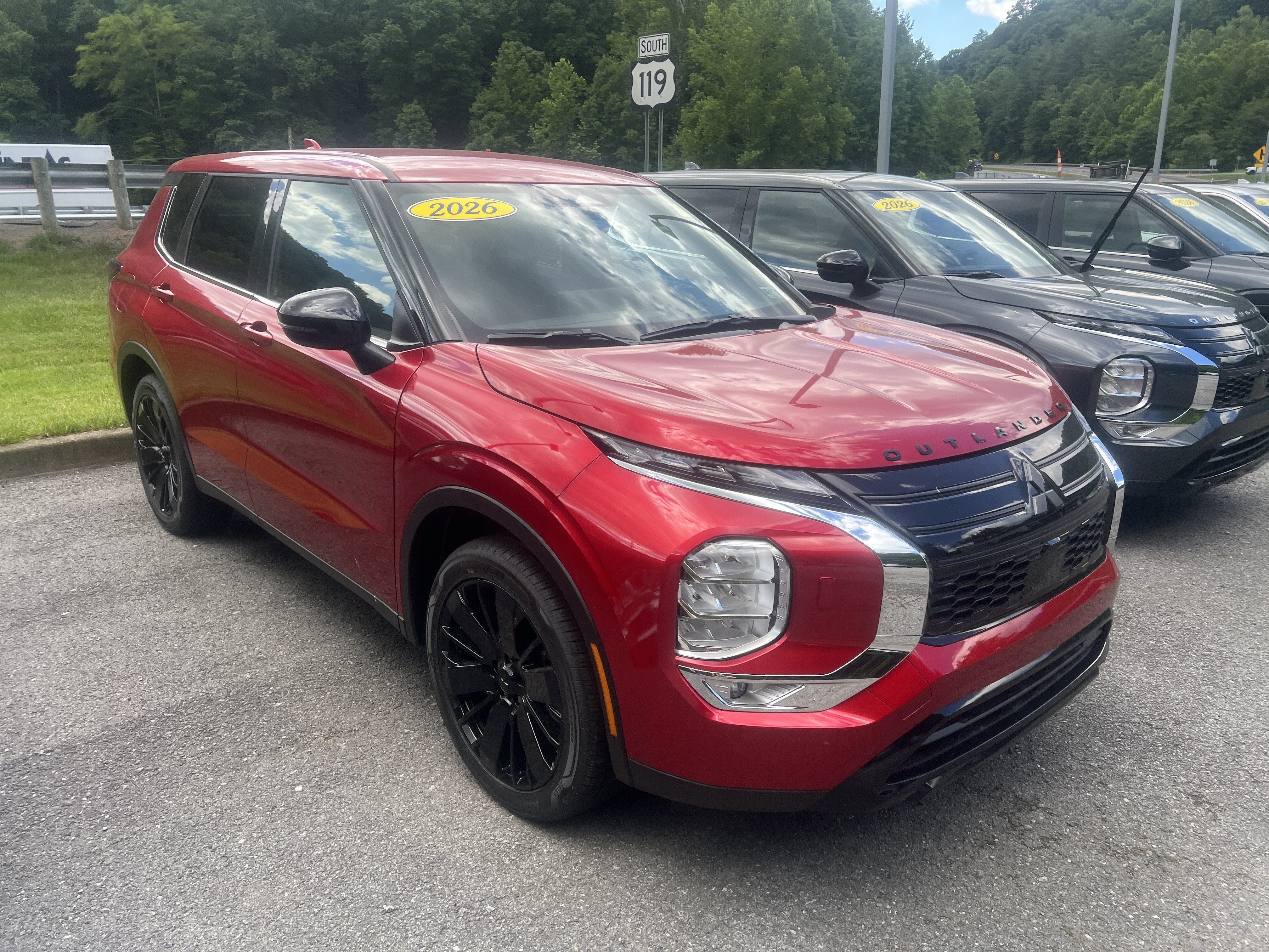 2026 Mitsubishi Outlander LE