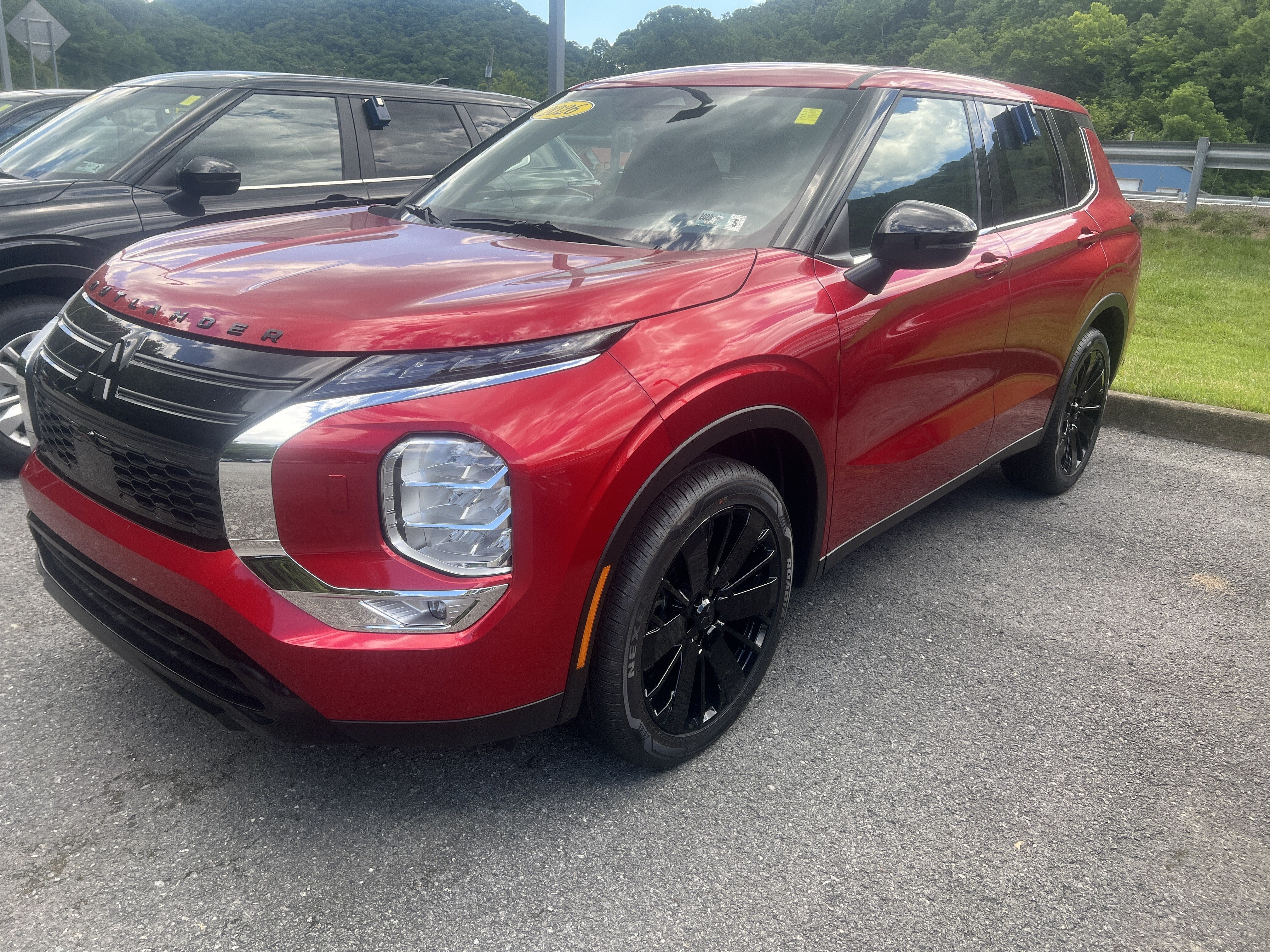 2026 Mitsubishi Outlander LE