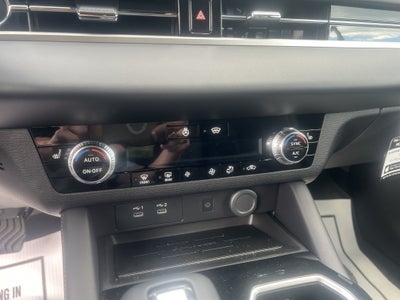 2026 Mitsubishi Outlander LE