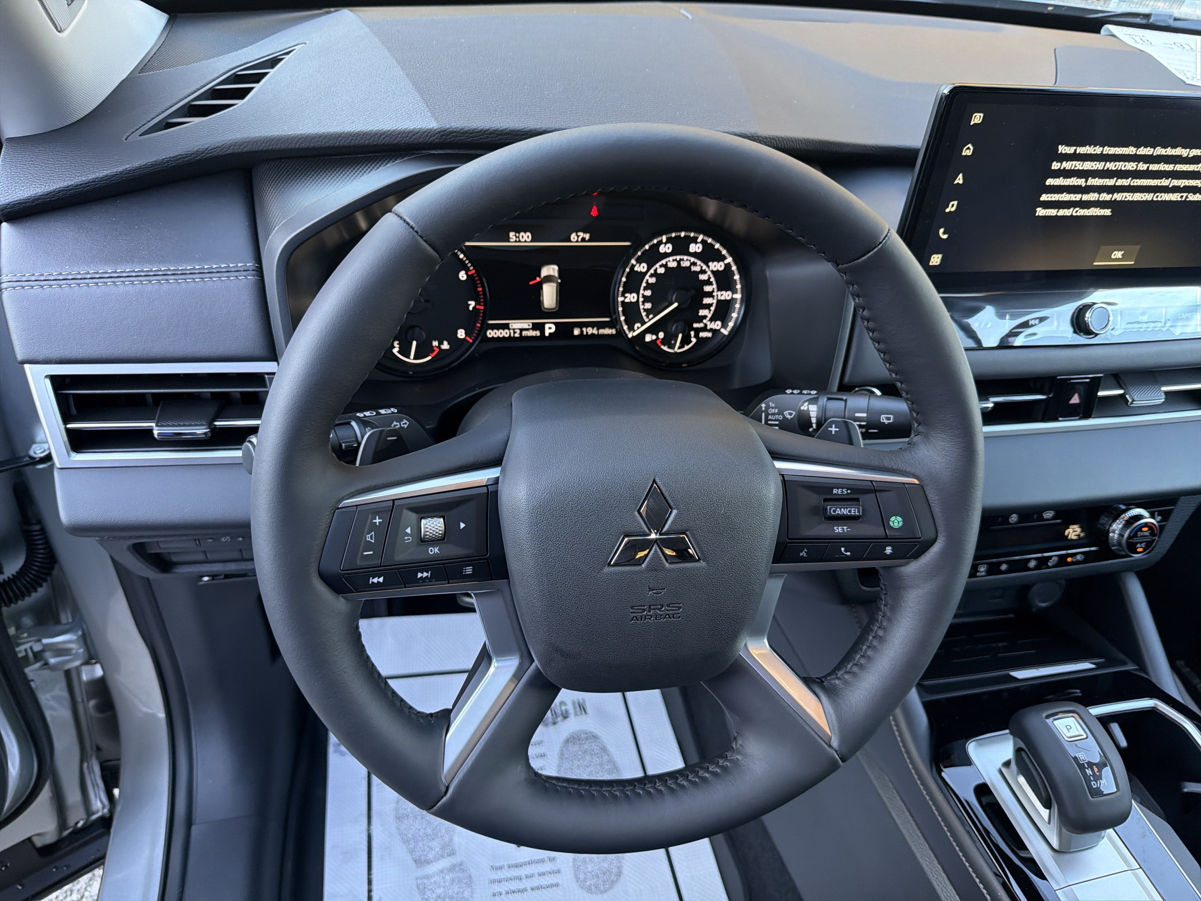 2027 Mitsubishi Outlander SE