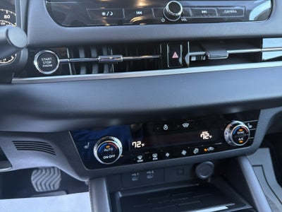 2027 Mitsubishi Outlander SE
