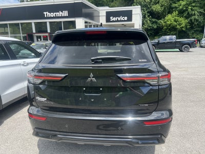 2026 Mitsubishi Outlander LE