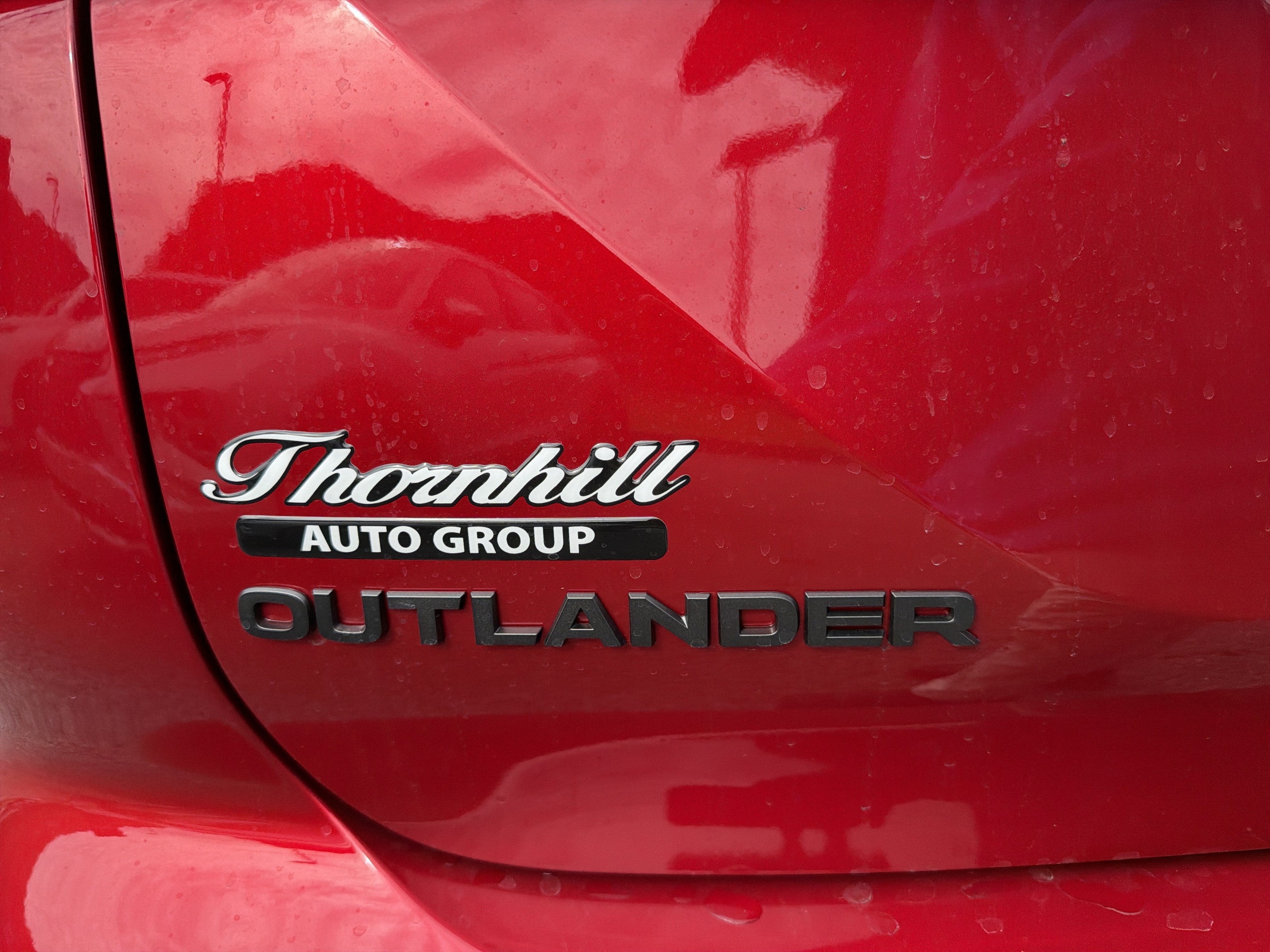 2027 Mitsubishi Outlander LE